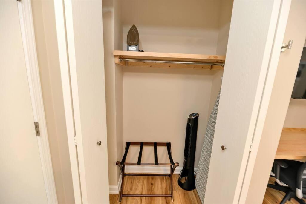 Cozy 1-Bedroom Apartment in Quiet Neighborhood view 4