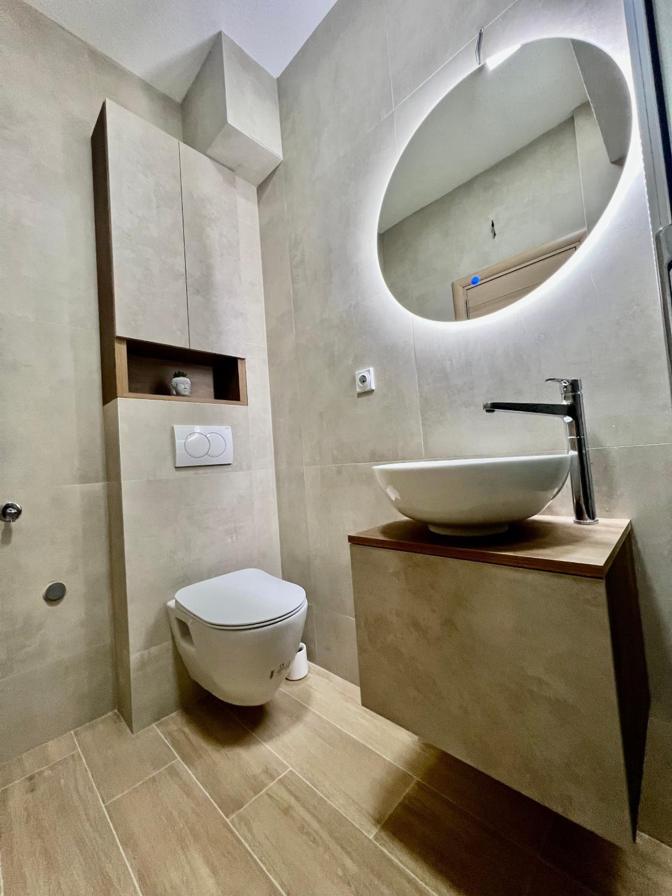 The ONE Suites- with terrace in City Center, photo 24