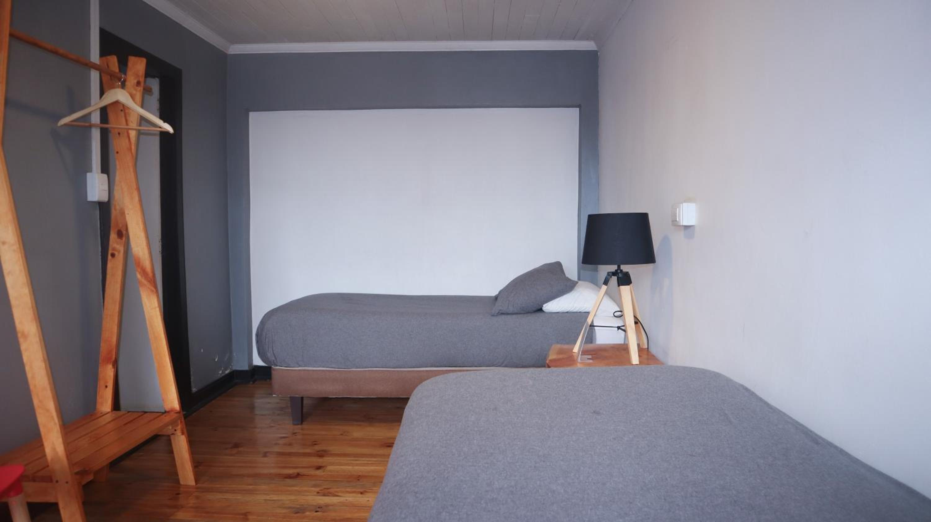 LÖF Hostal