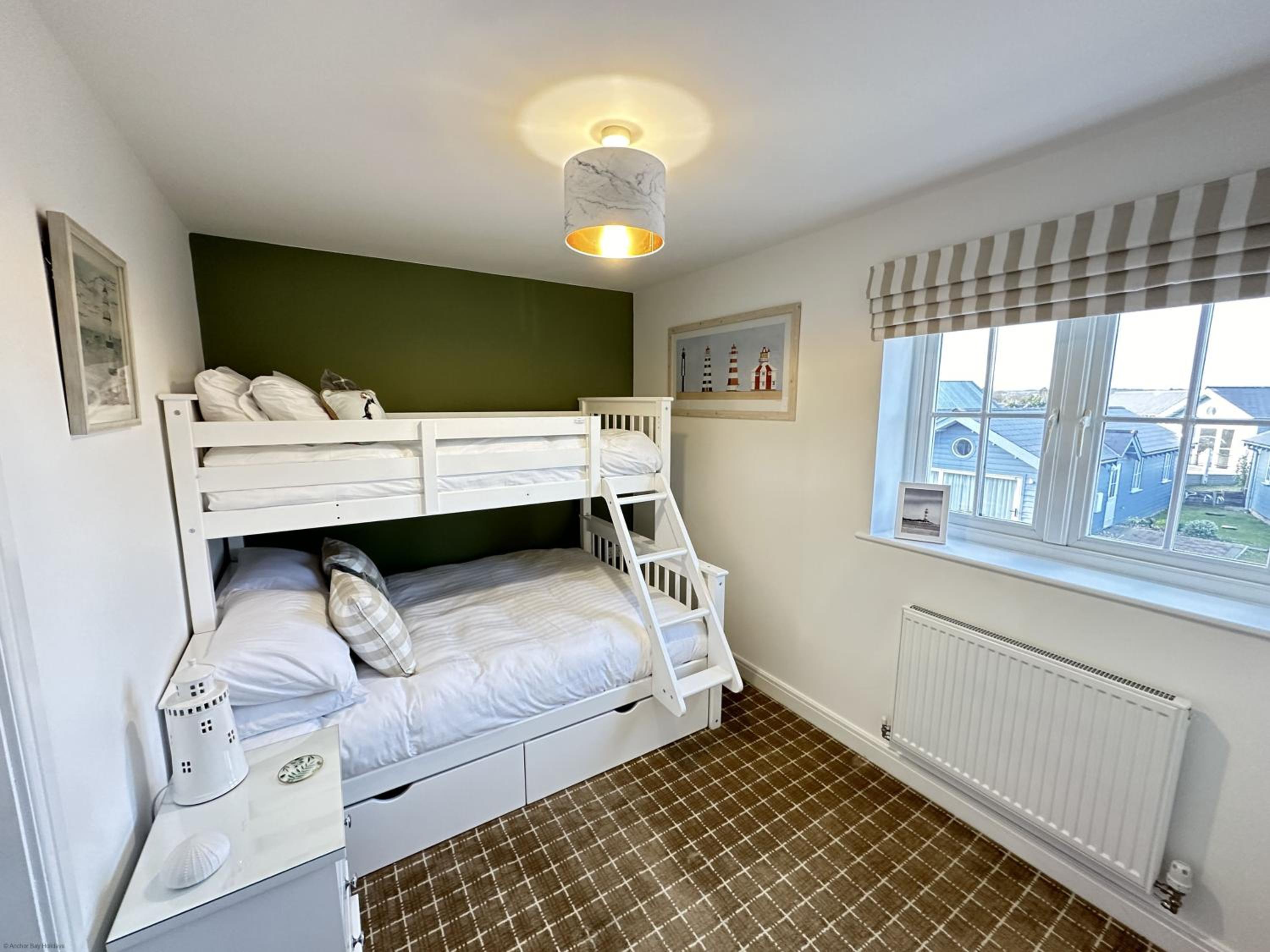 The Sandpiper - Part of the The Bay Filey Holiday Village with pool, gym and direct beach access, pub, restaurant, tennis and meadows walks