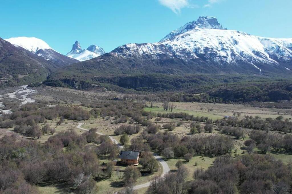 Preciosa casa V. Cerro Castillo cercana Parque