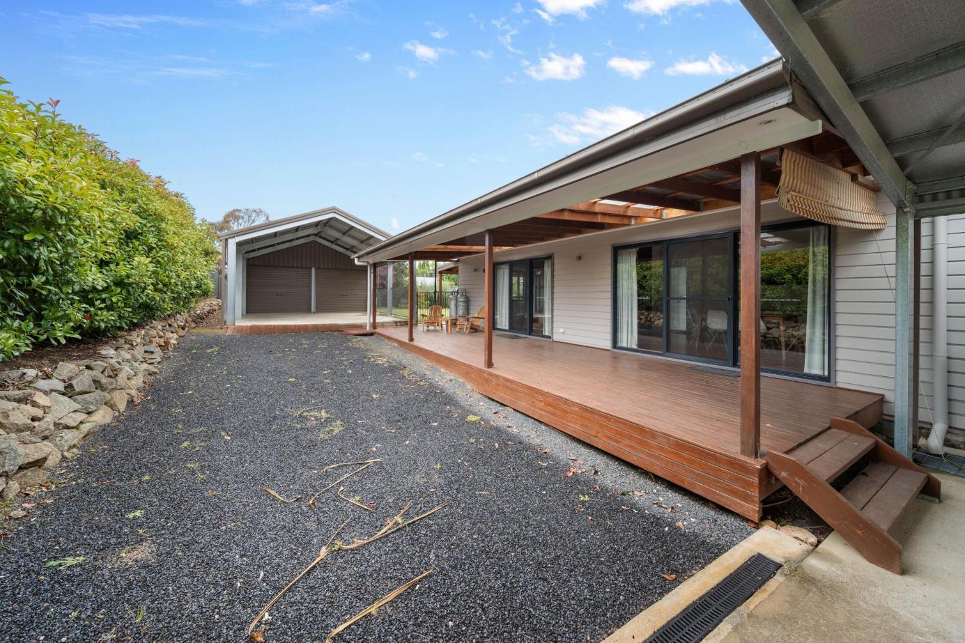 Jillamatong 14 - 3BR House l Pet Friendly l Fenced Backyard l WiFi
