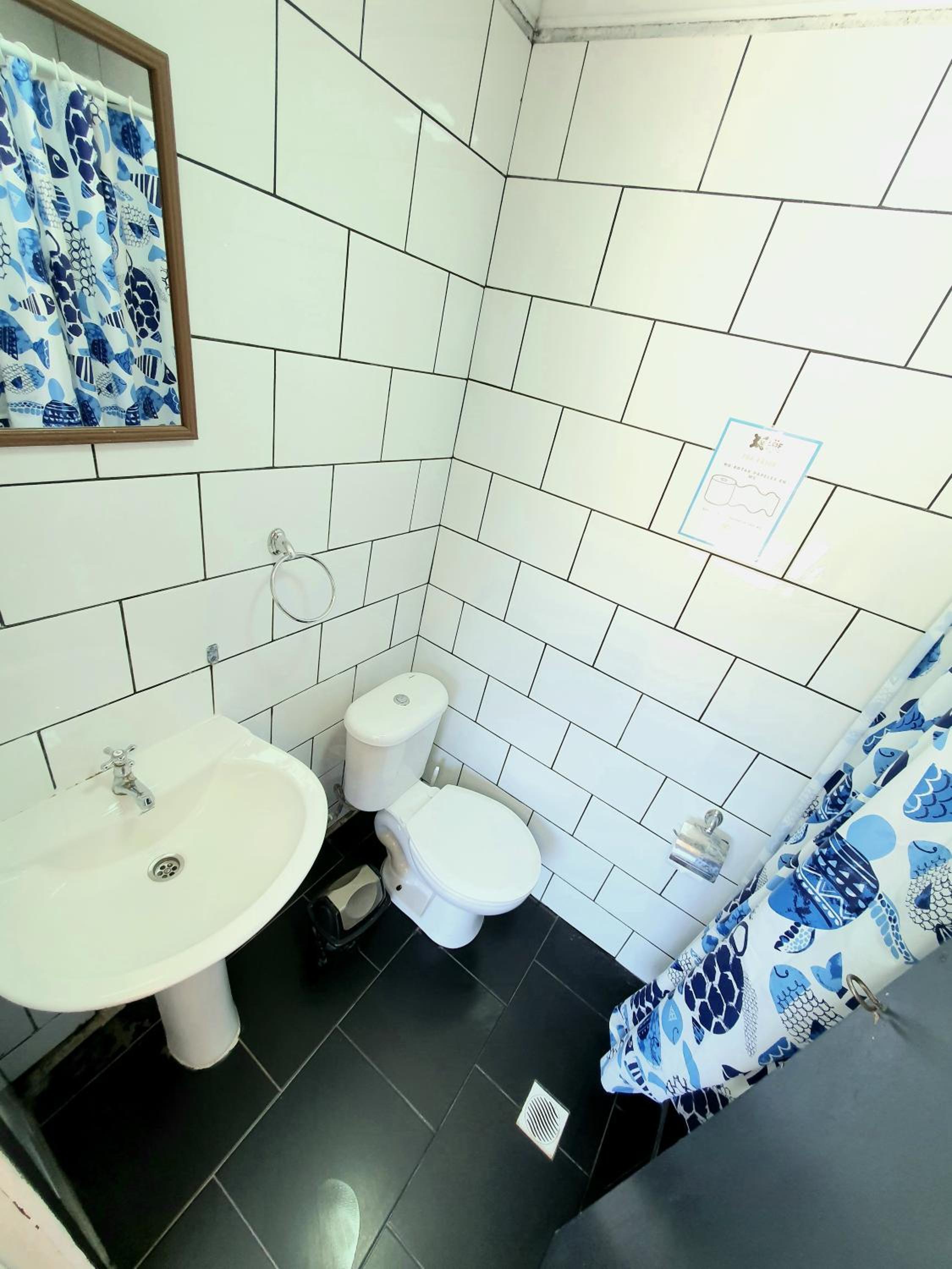 LÖF Hostal
