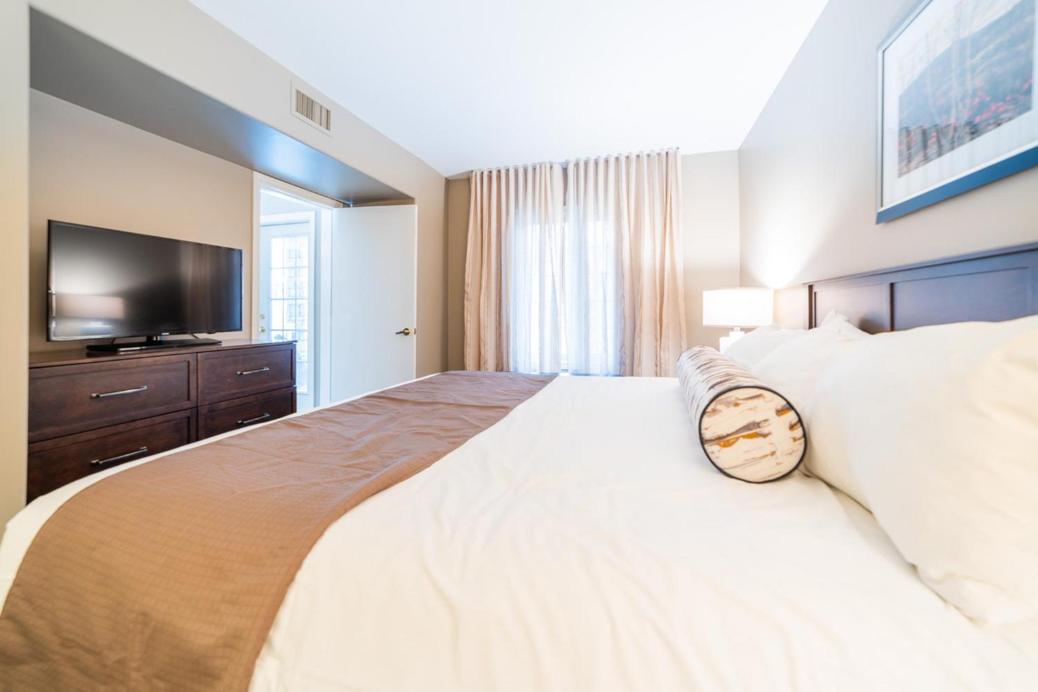 Horseshoe Valley Suites - The Aurora