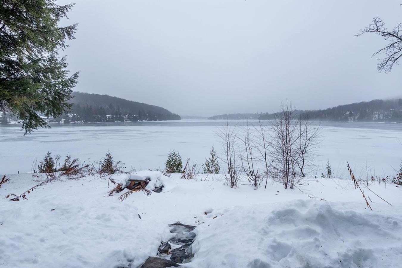 Breathtaking Lake View With Spa Chalet 360