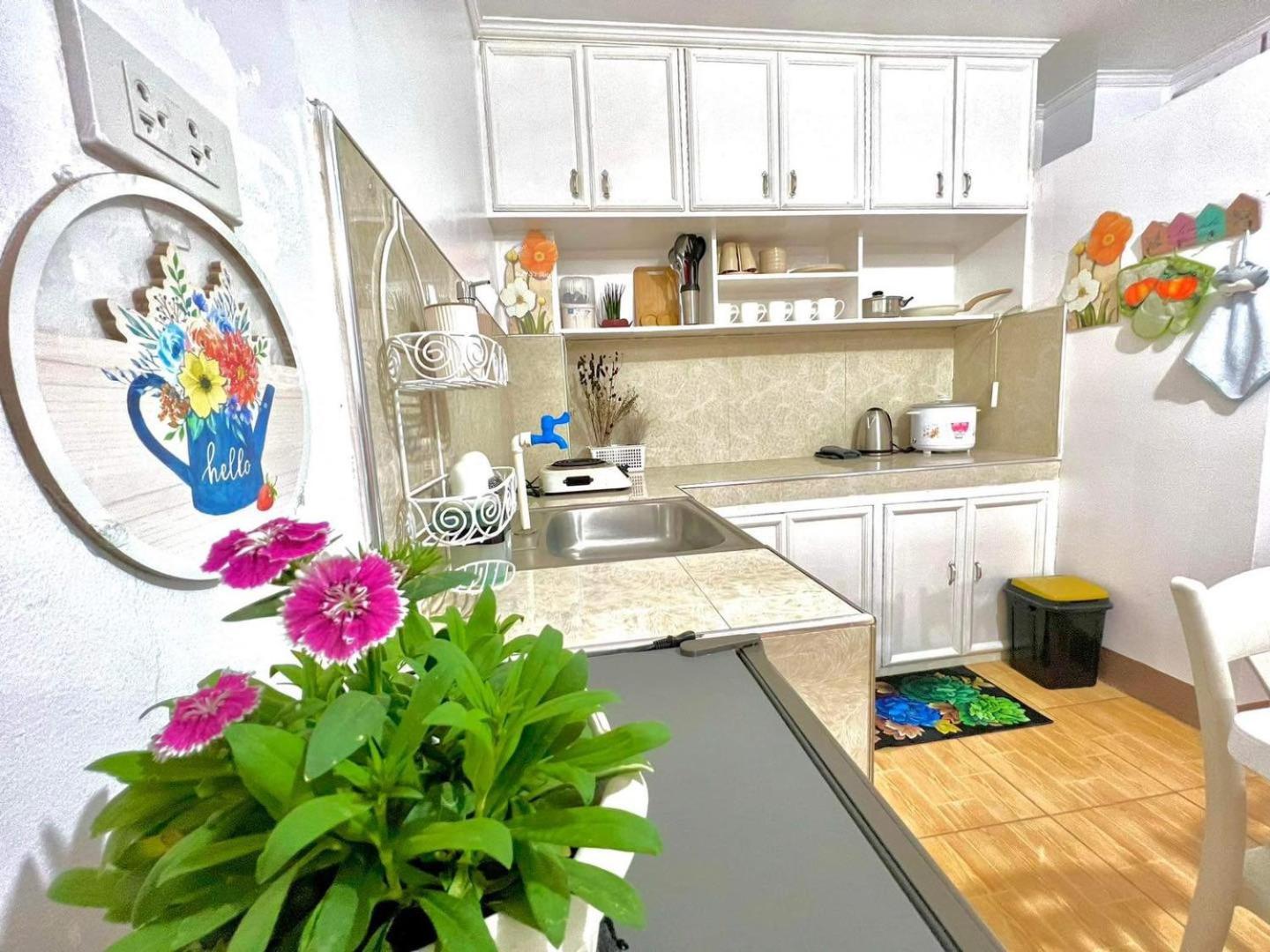 BAGUIO MINIMALIST 2 BEDROOM SOLO UNIT view 4
