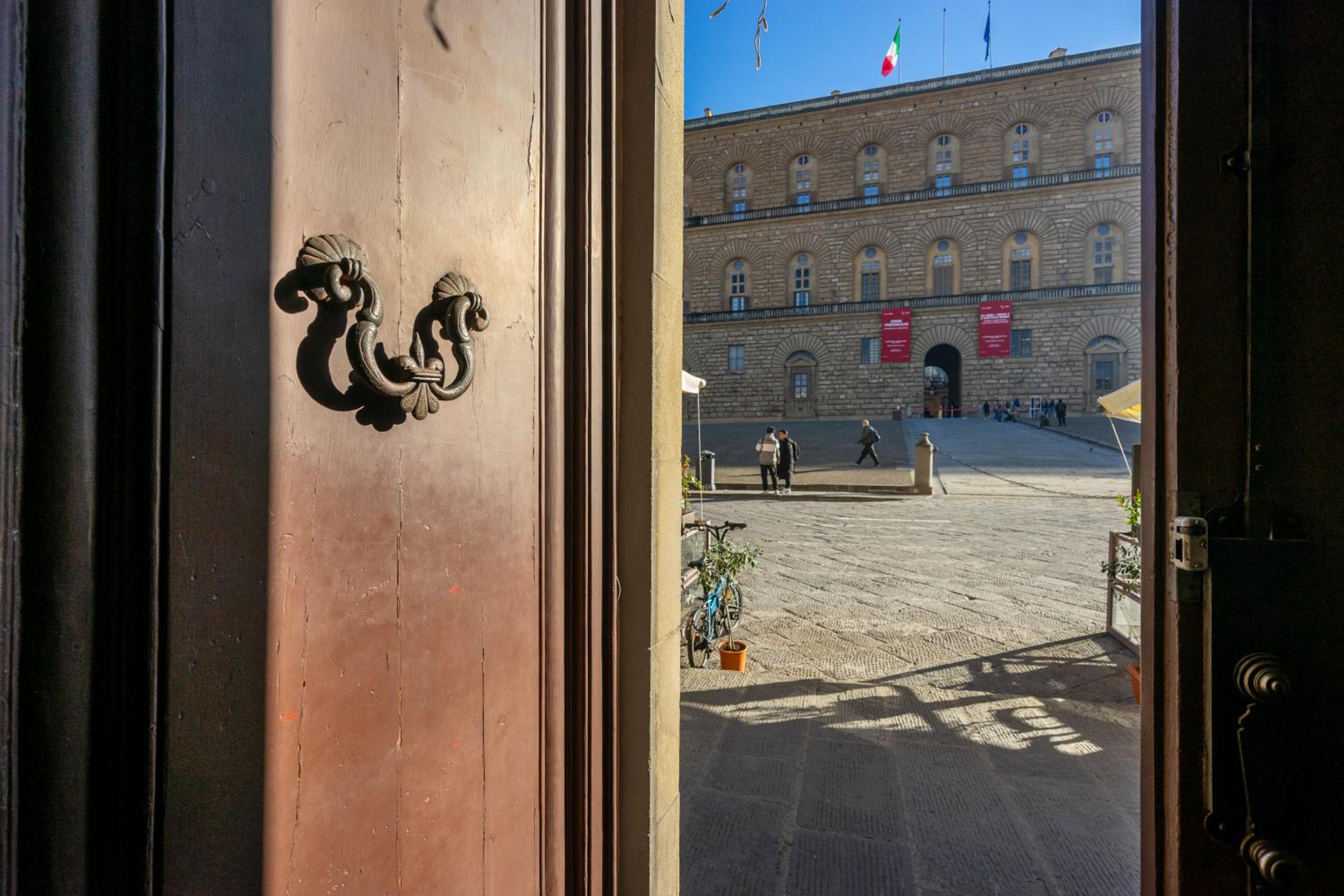 [Piazza Pitti]Luminoso Appartamento con Terrazzo e Parcheggio su richiesta