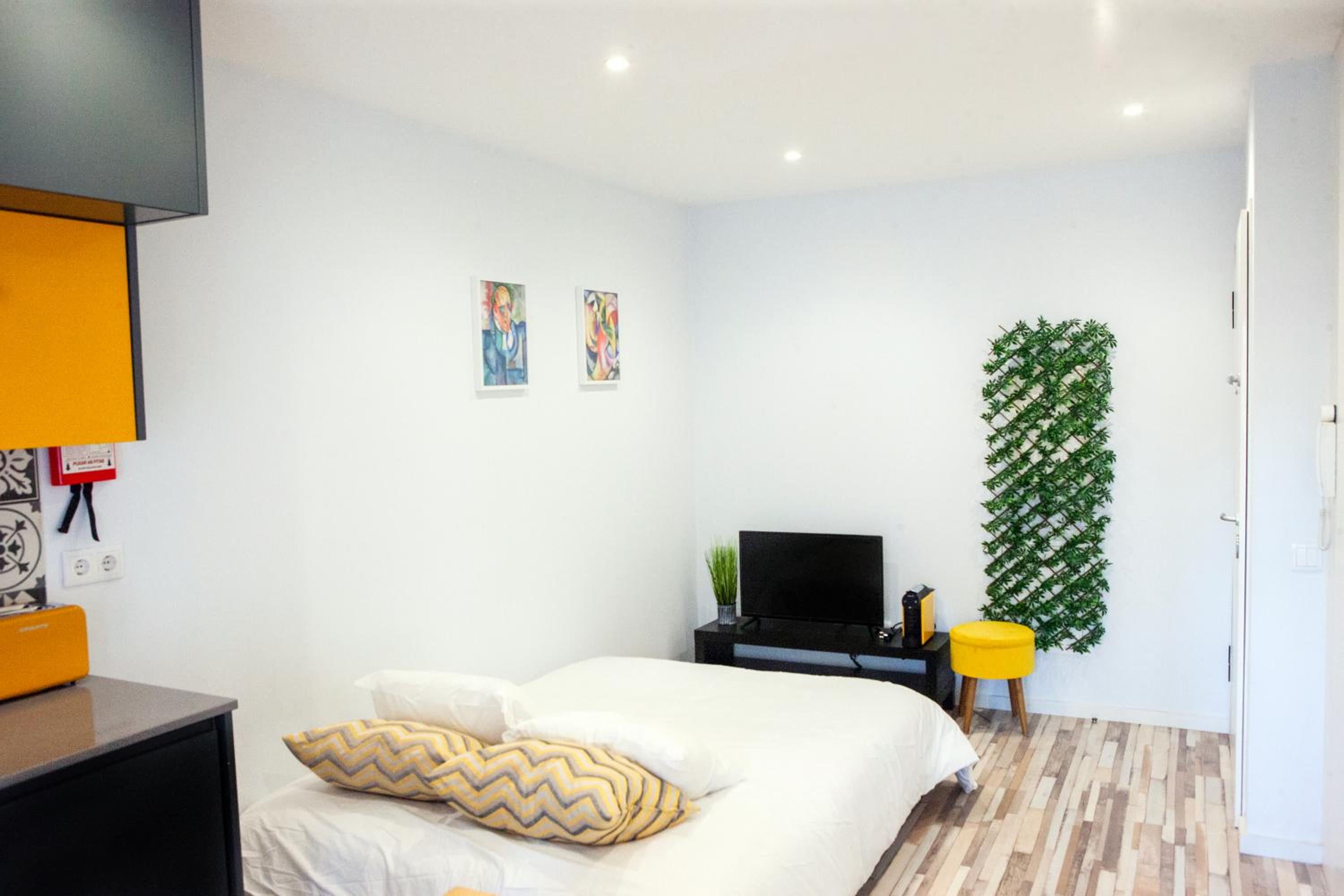hotel room