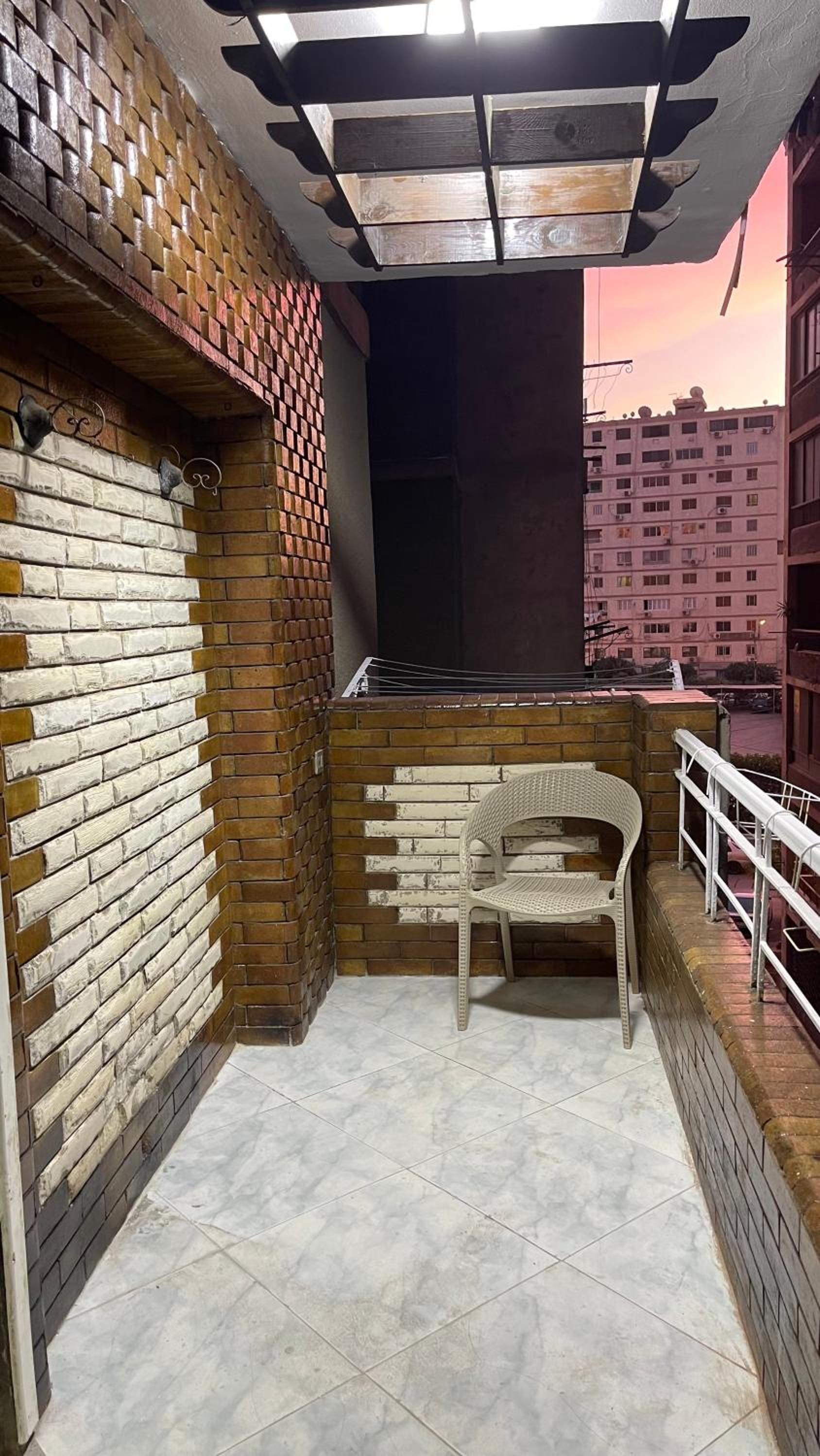 New Cozy Apartment 10 Minutes away from Cairo Airport and all Amenities bedside Radisson Blu Hotel