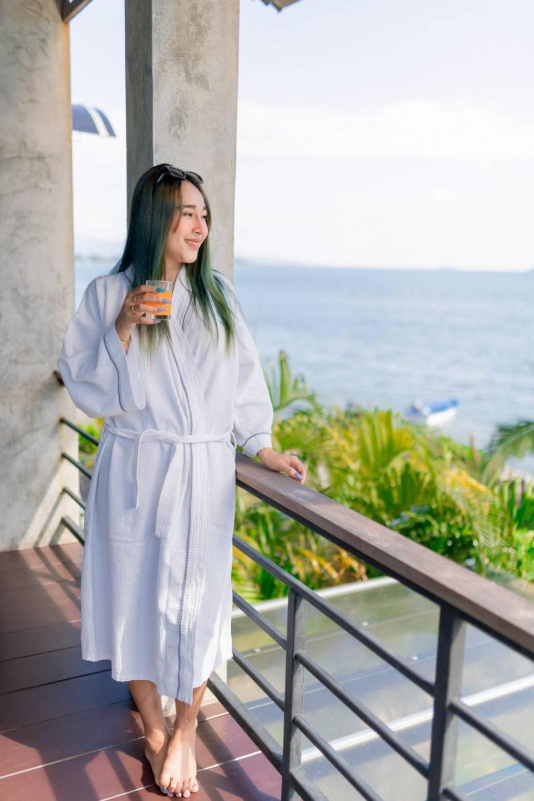 Windy Seaview Resort