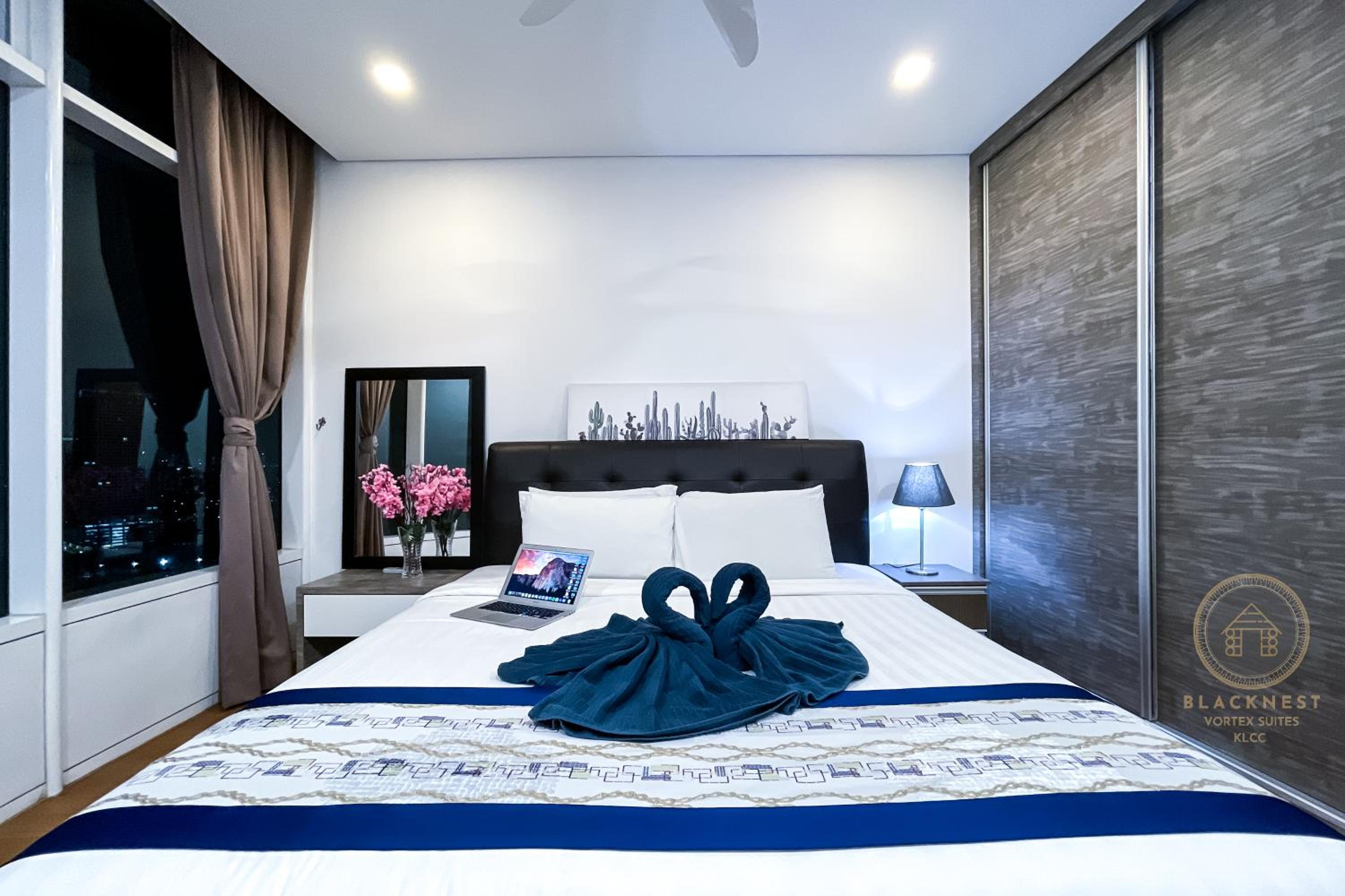 Vortex Suites KLCC by BlackNest