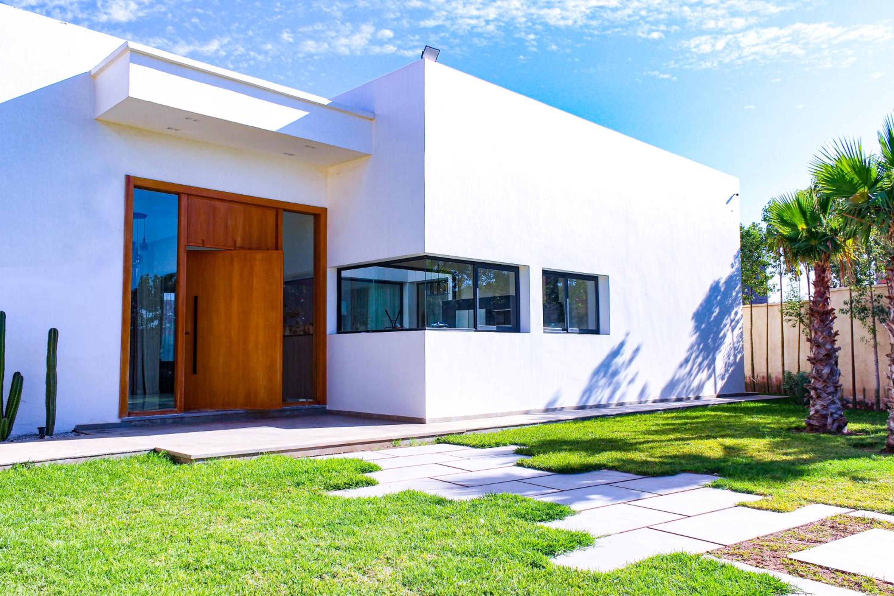 Where Luxury Meets Marrakech villa & private Pool view 2