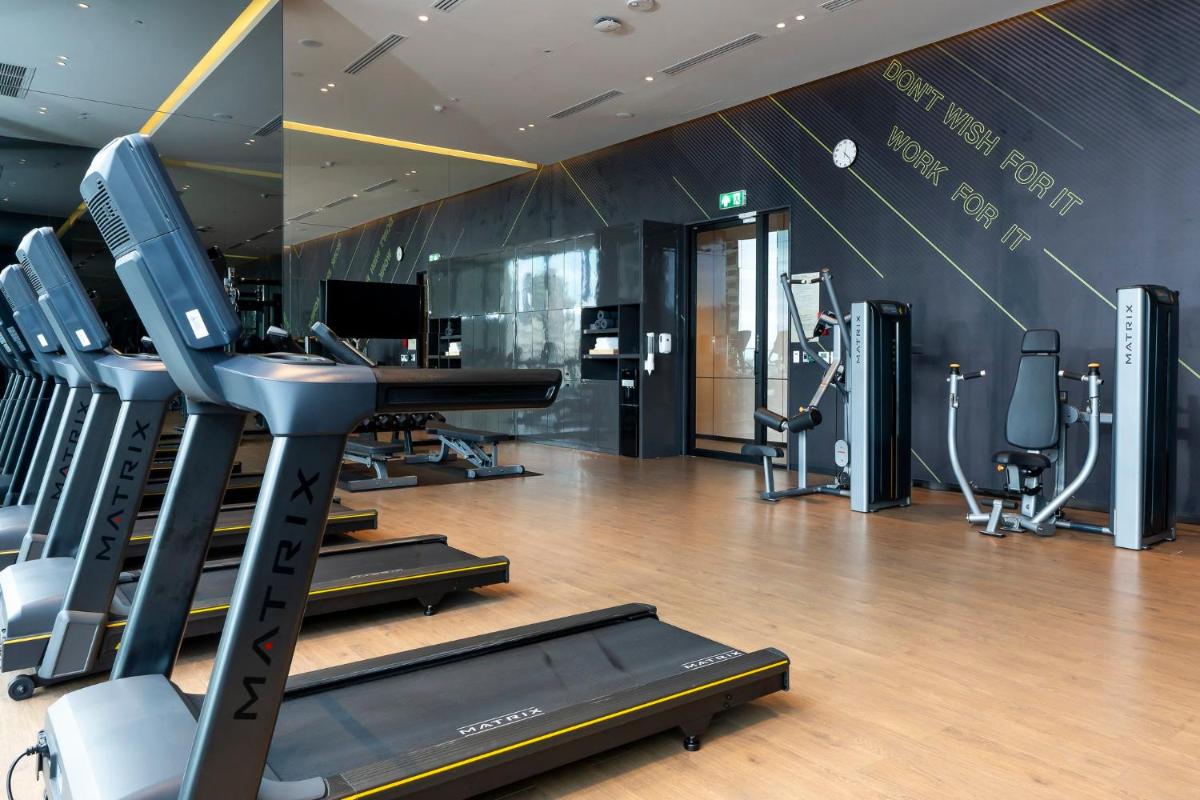 Staybridge Suites Bangkok Sukhumvit by IHG 21