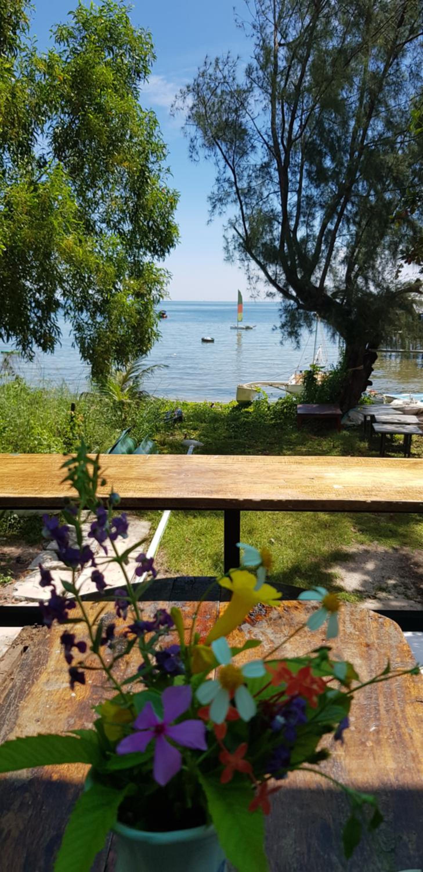 Old Sailor's Sunrise Beach Front House