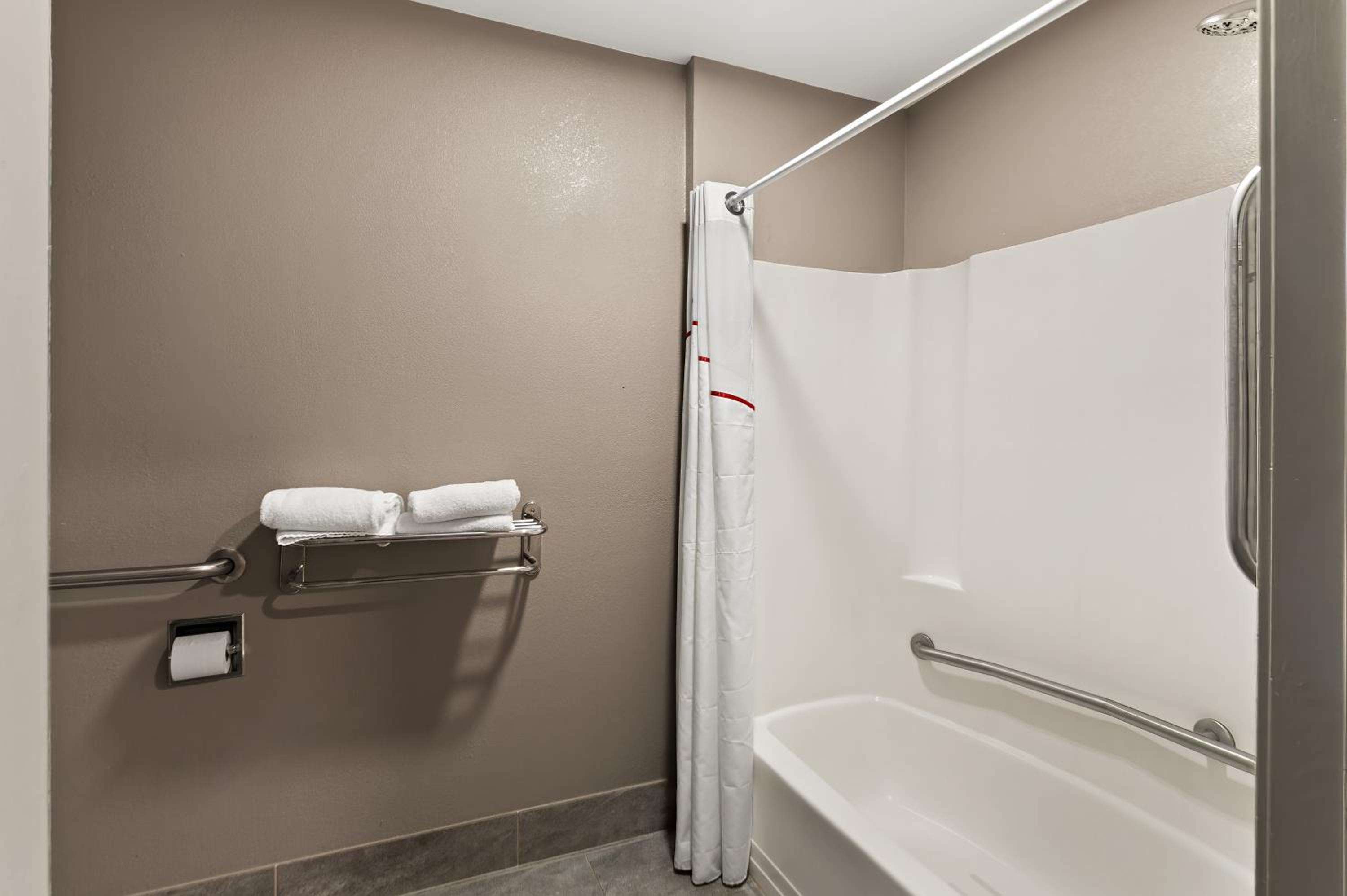 Red Roof Inn Martinsburg, Photo 23