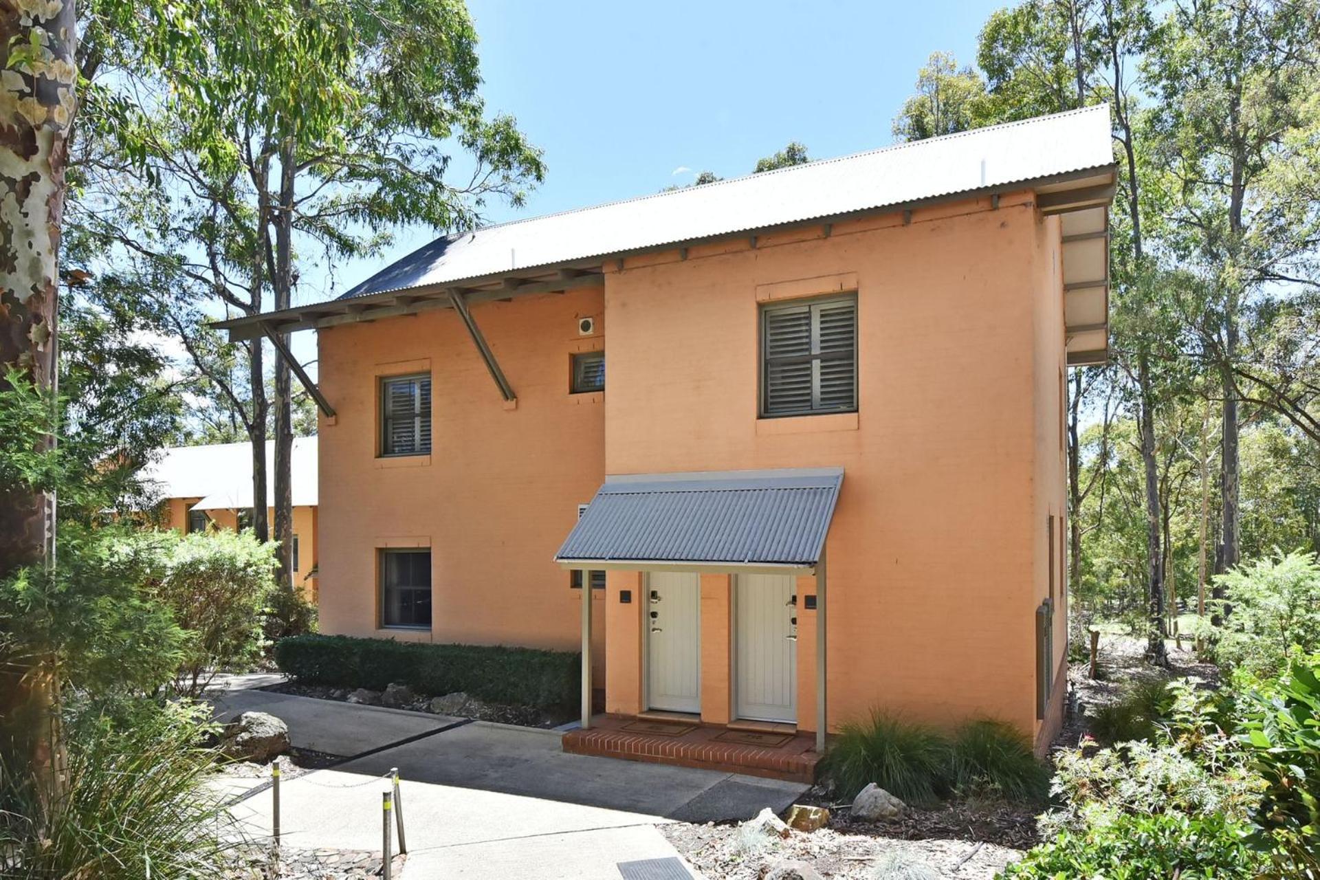 Villa 2br Pinot Gris Villa located within Cypress Lakes Resort