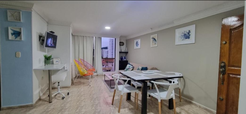 Apartamento con piscina cerca al mar Amoblado Rodadero Sur