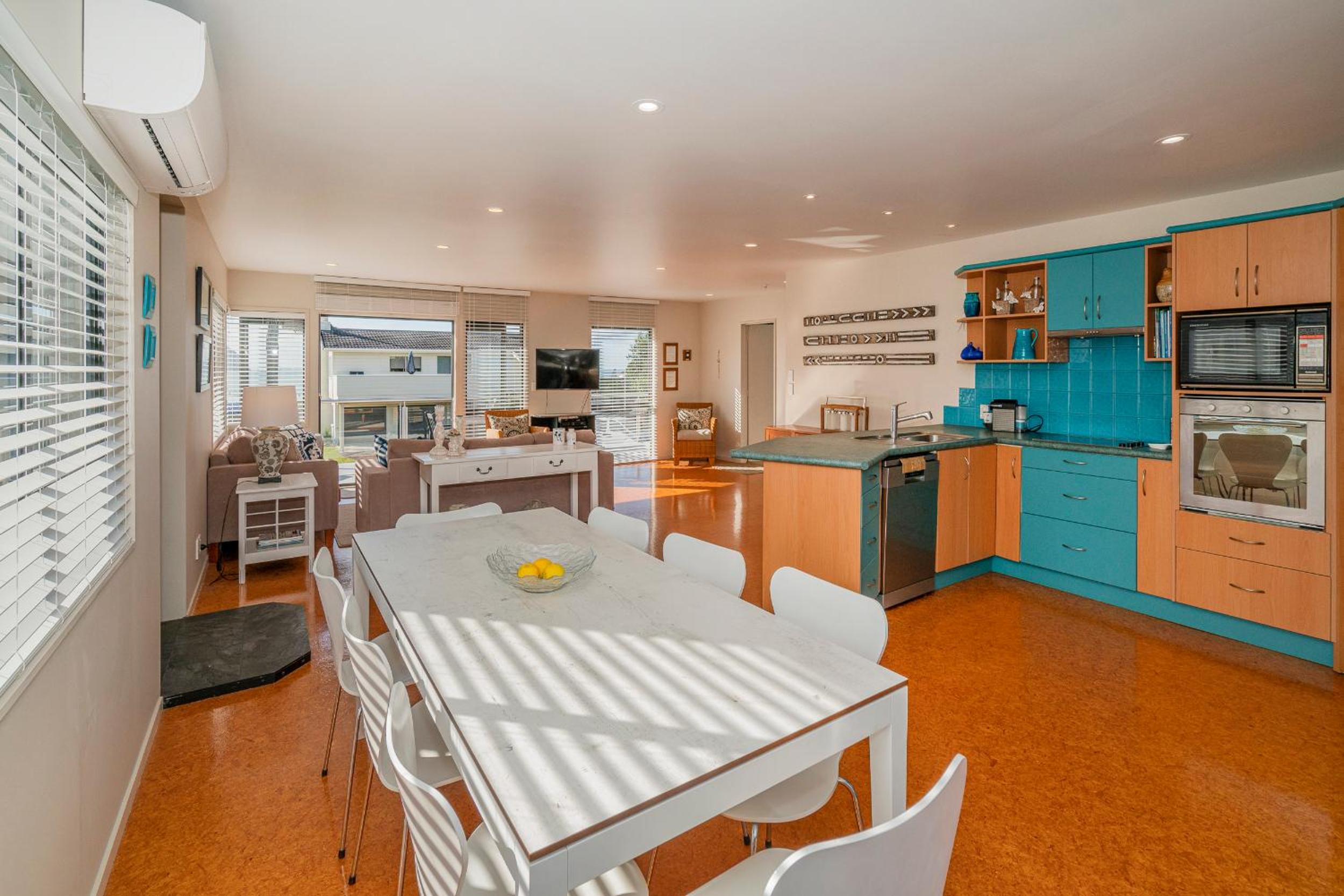 Beach View Bliss - Pauanui Holiday Home view 3