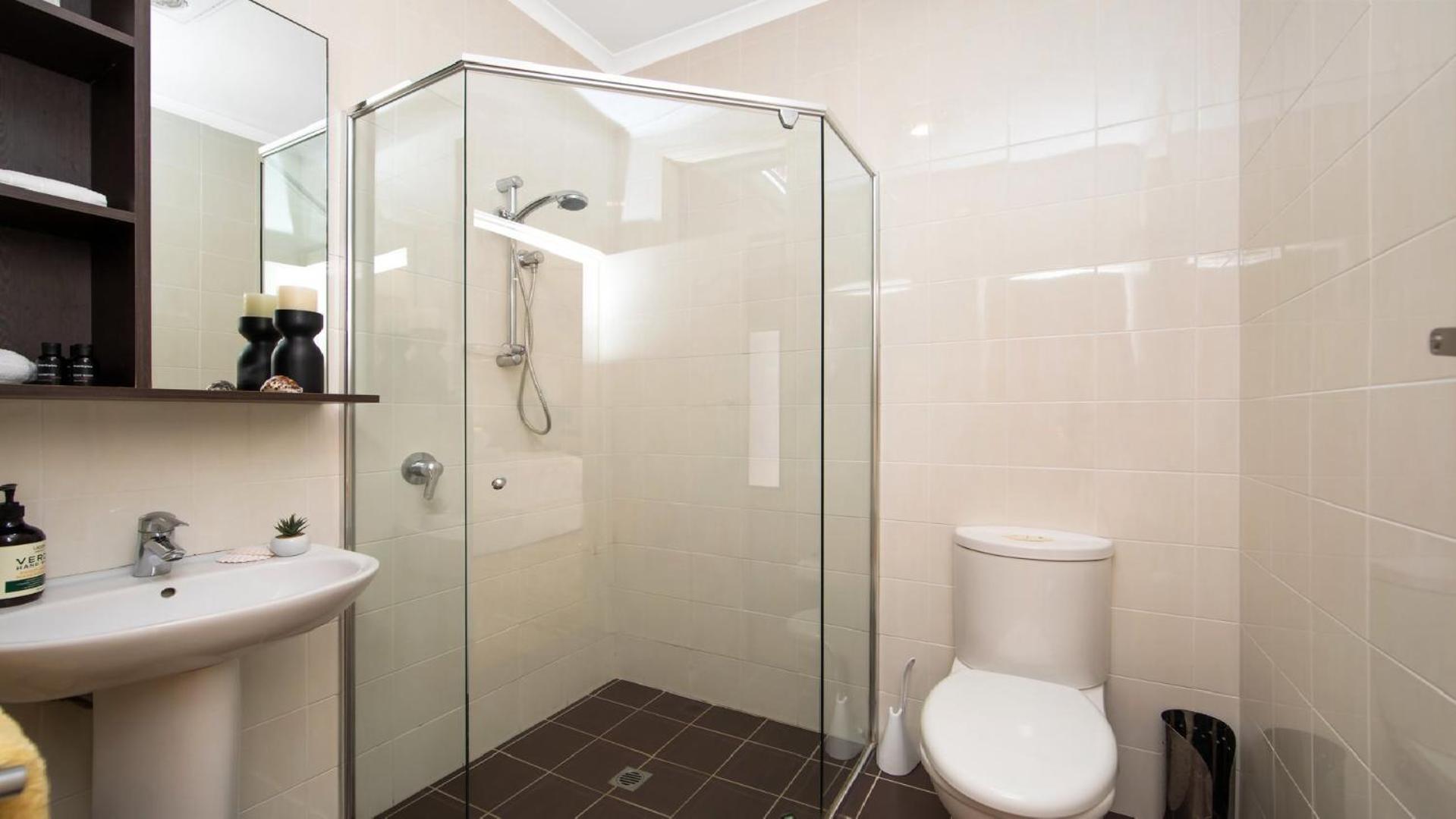 Waters Edge - Pet Friendly Holiday Home