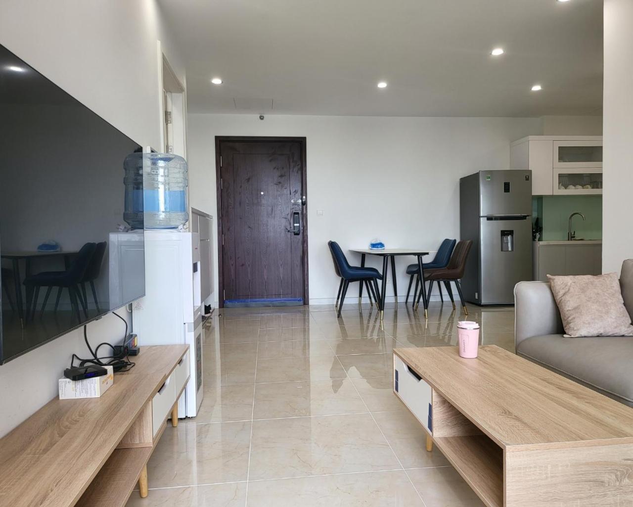2 BR Vinhomes Dcapitale next to Charmvit Tower
