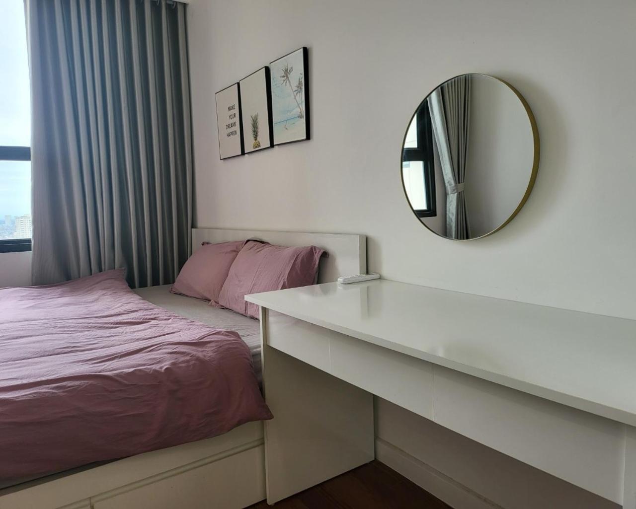 2 BR Vinhomes Dcapitale next to Charmvit Tower