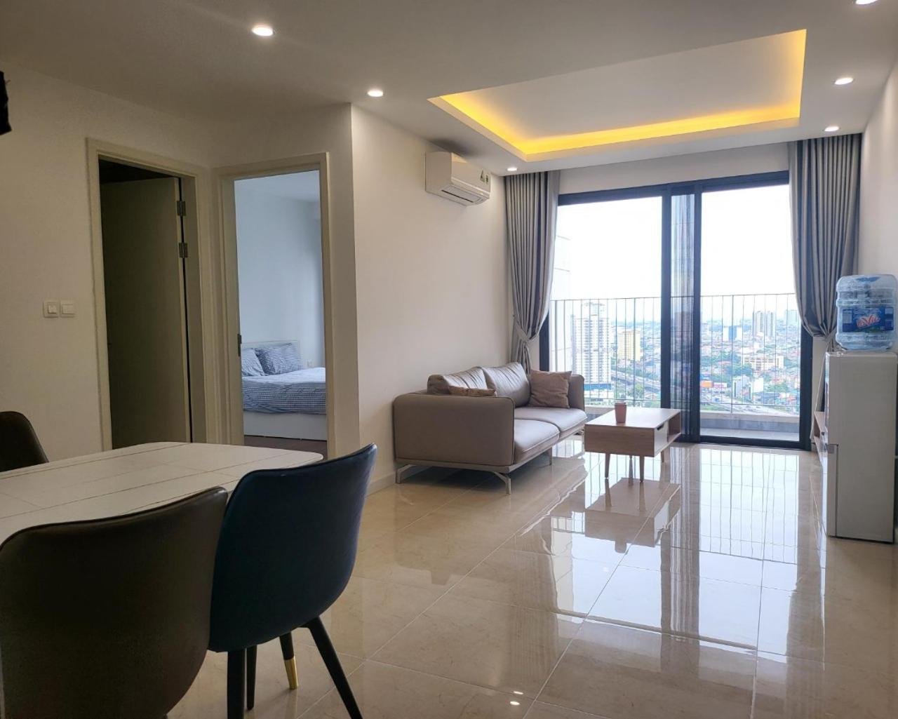 2 BR Vinhomes Dcapitale next to Charmvit Tower