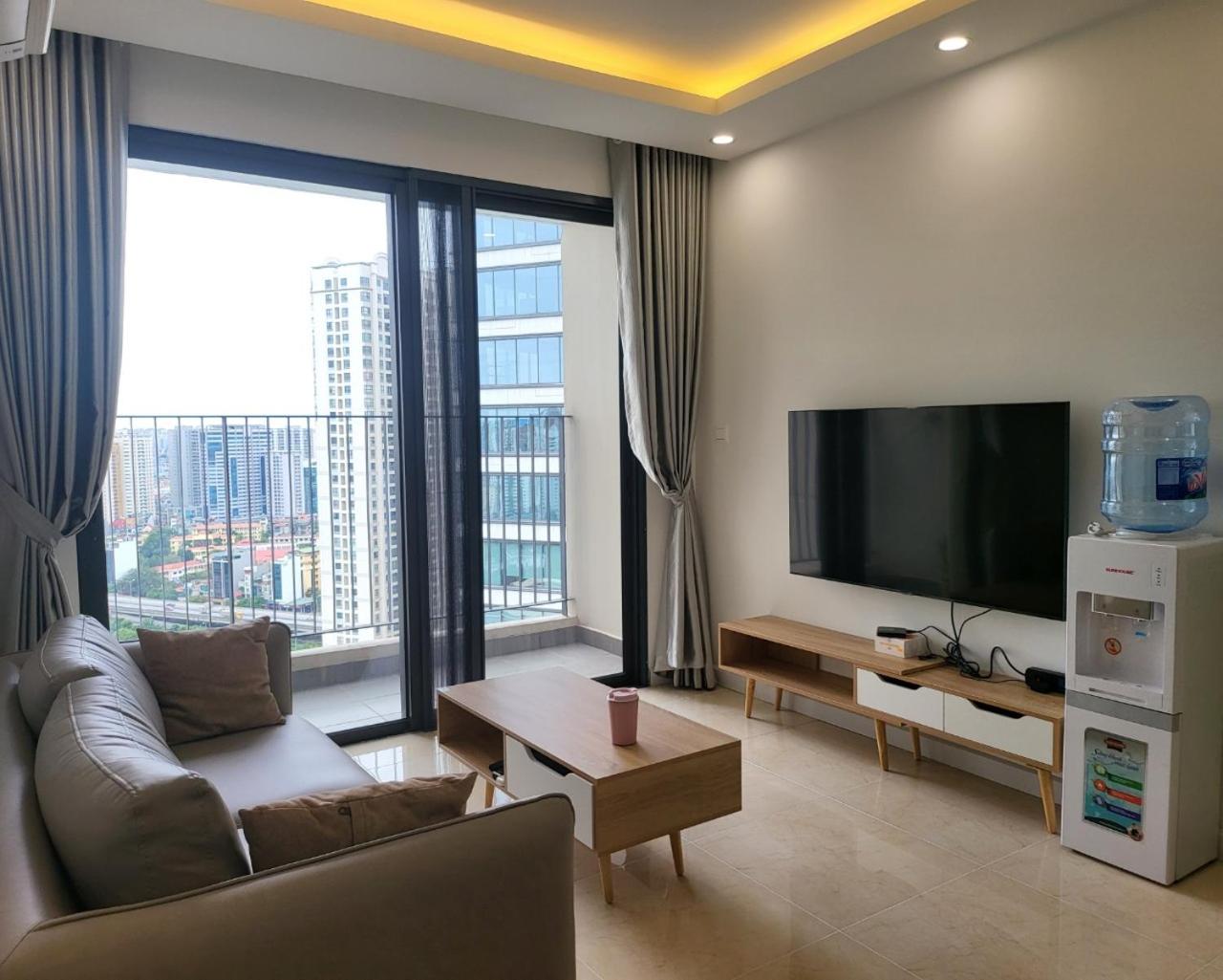 2 BR Vinhomes Dcapitale next to Charmvit Tower