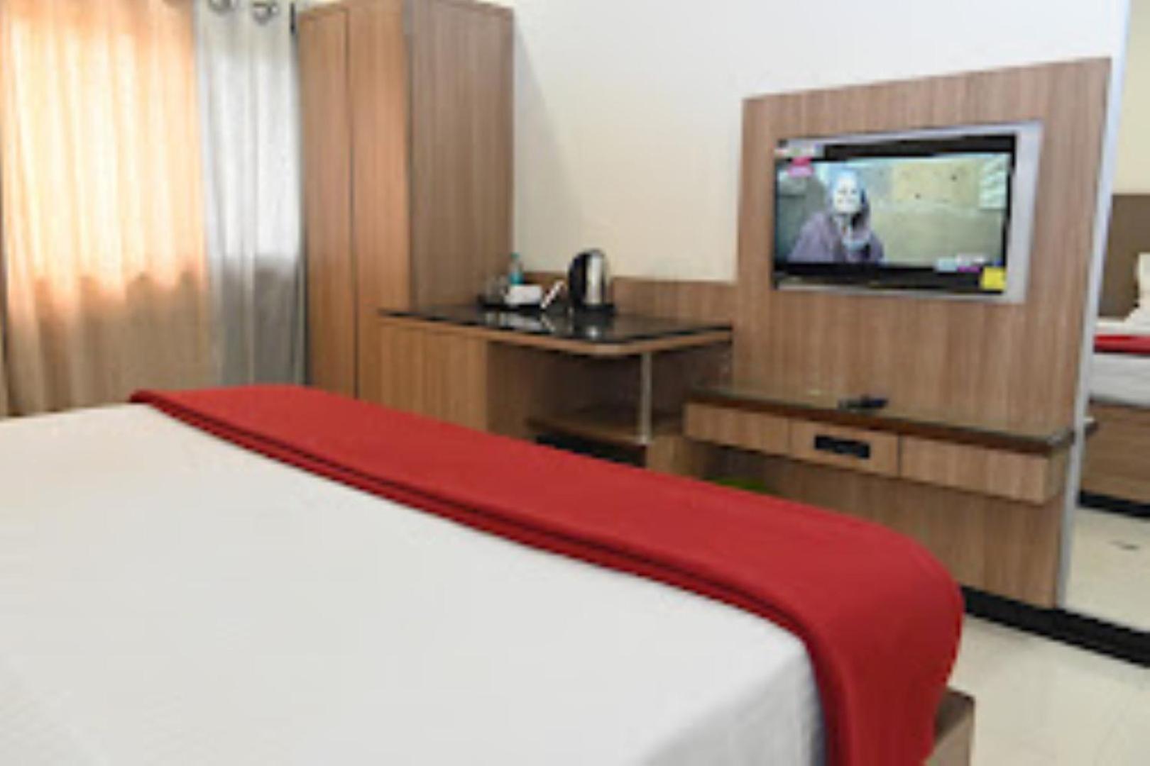 HOTEL PRITAM PARK, Jalgaon, Maharashtra