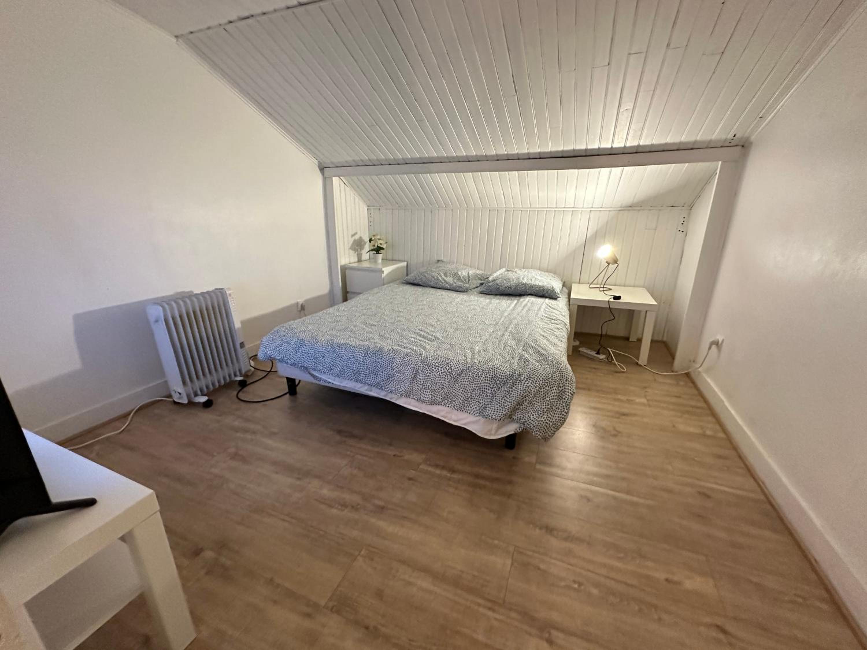 Aubervilliers maison de ville près métro 7 by immo kit bnb