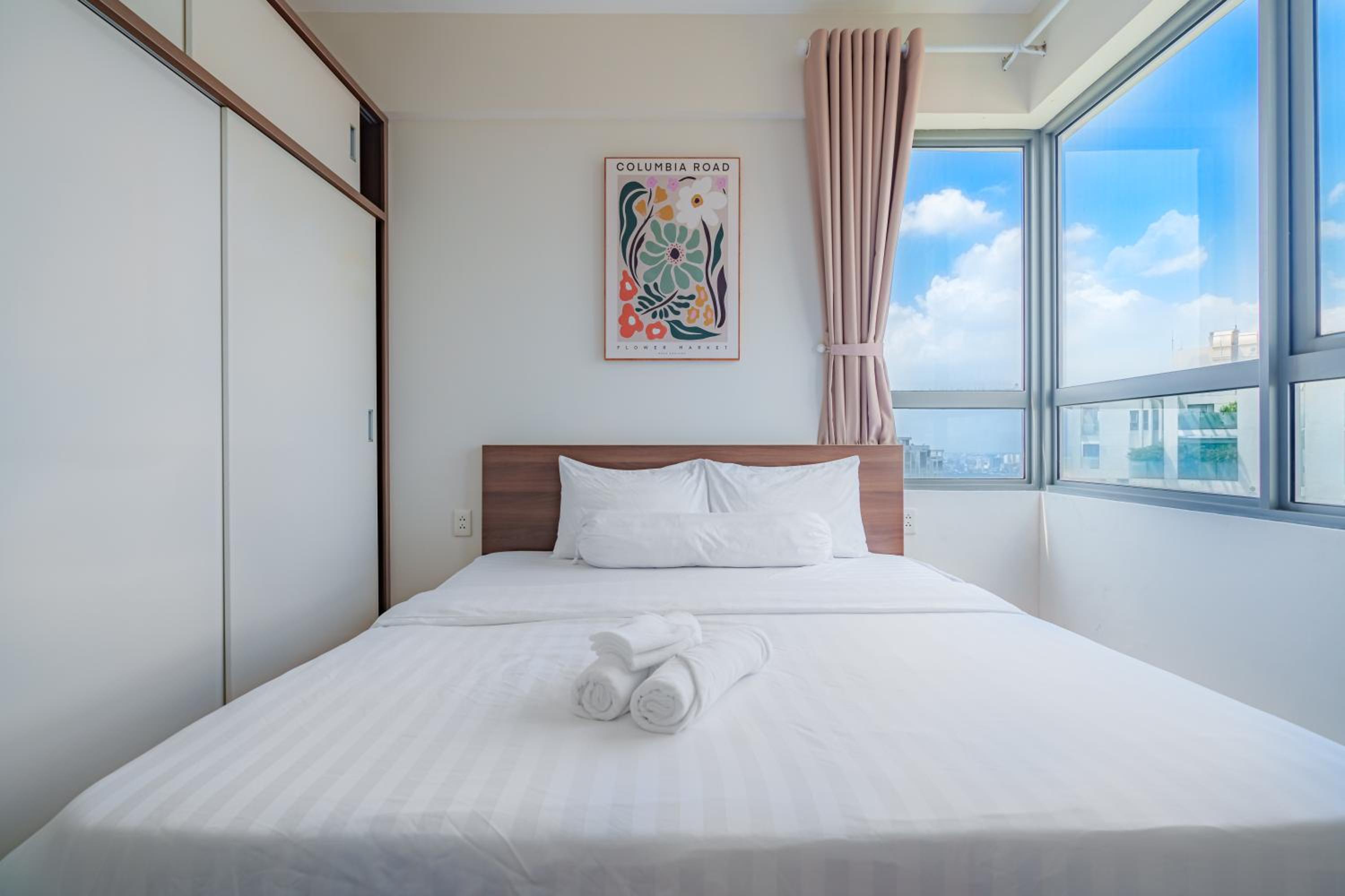 ambiHOME 3BR 2WC in Masteri Thao Dien District 2