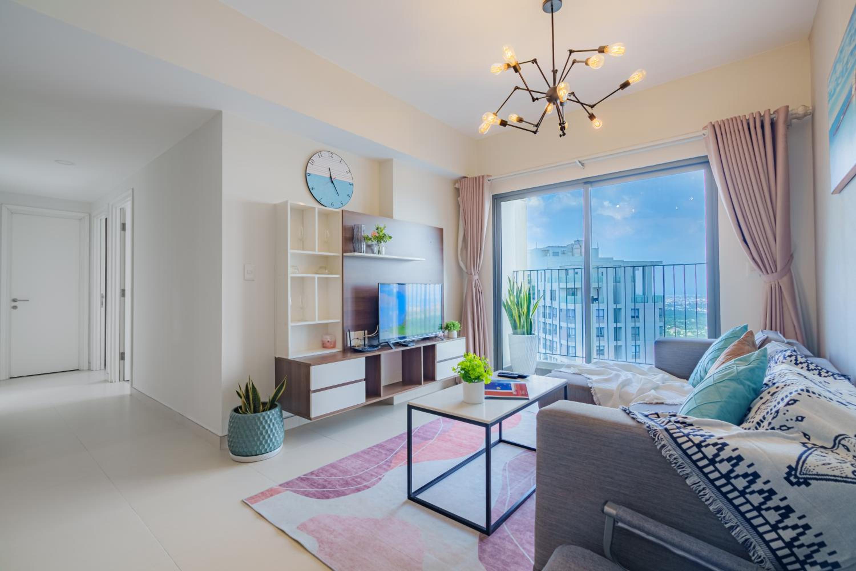 ambiHOME 3BR 2WC in Masteri Thao Dien District 2