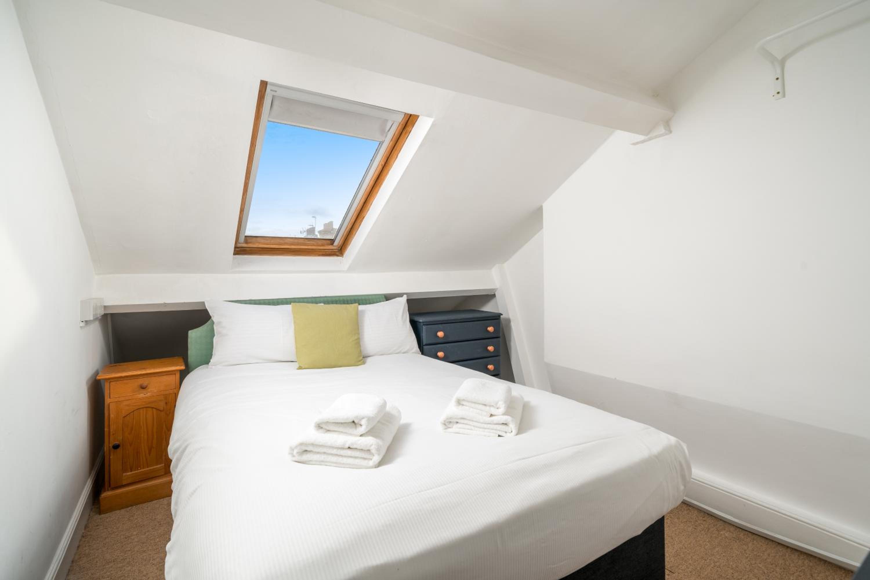 JOIVY Cosy maisonette near Abbey Road