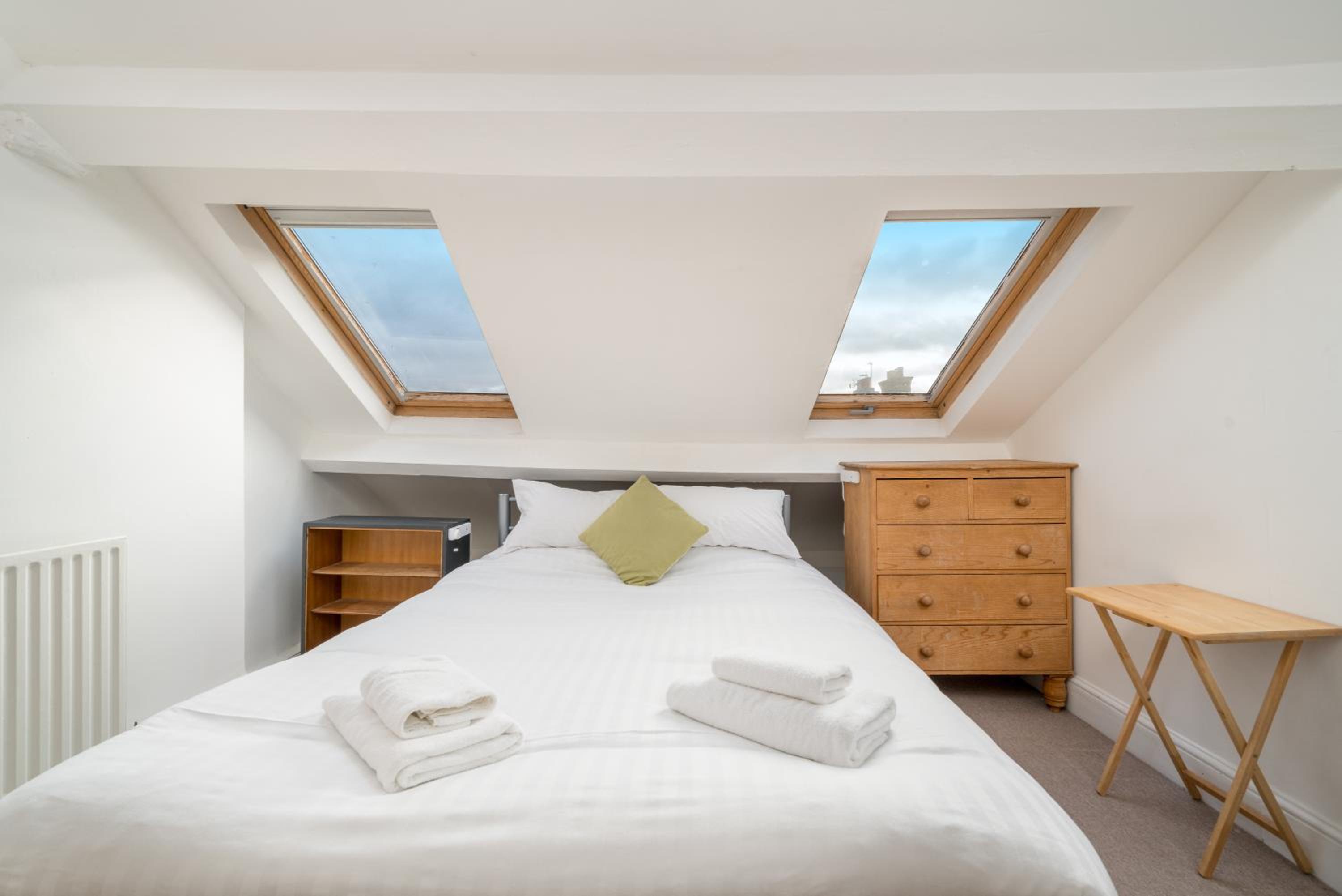 JOIVY Cosy maisonette near Abbey Road