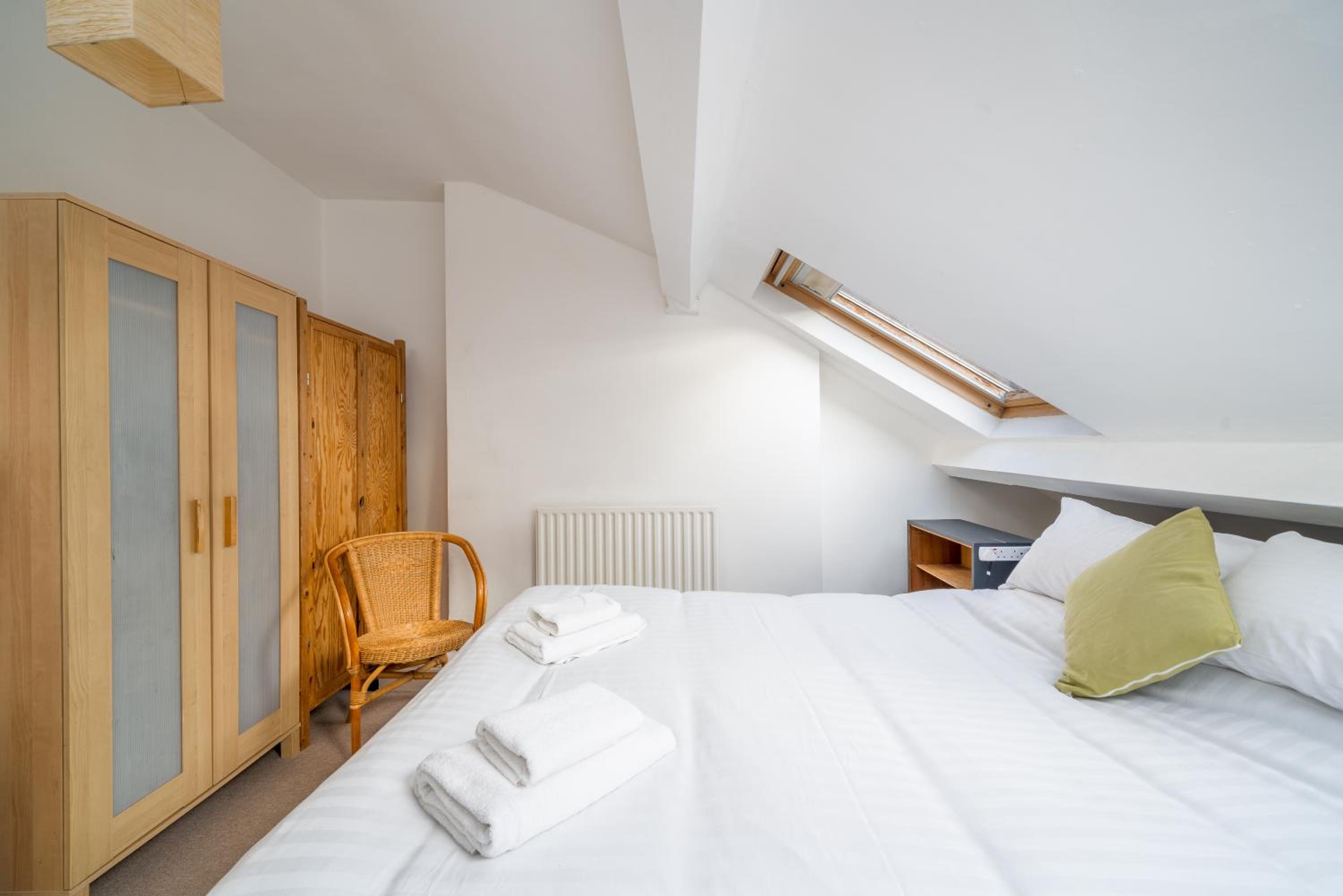JOIVY Cosy maisonette near Abbey Road