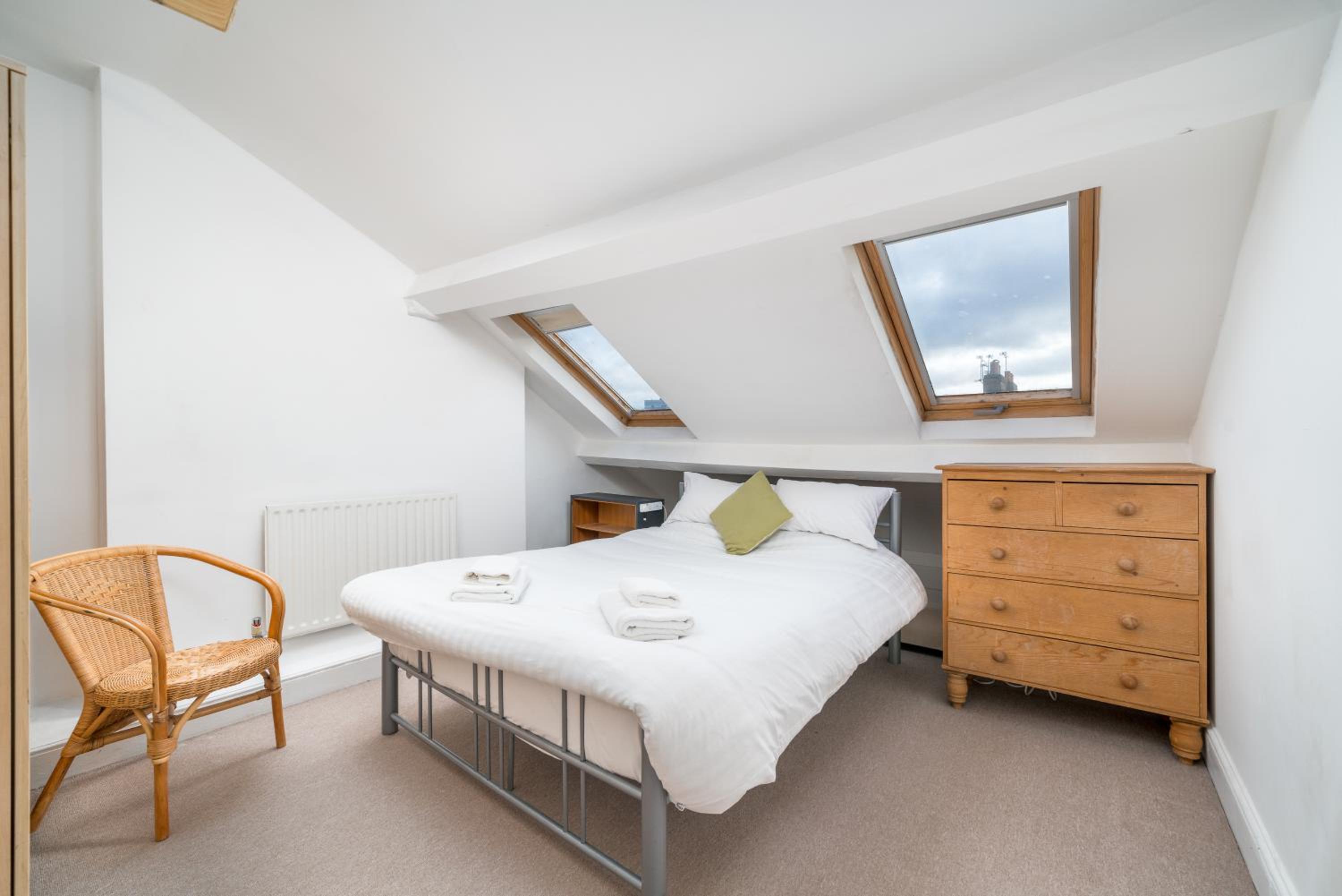 JOIVY Cosy maisonette near Abbey Road