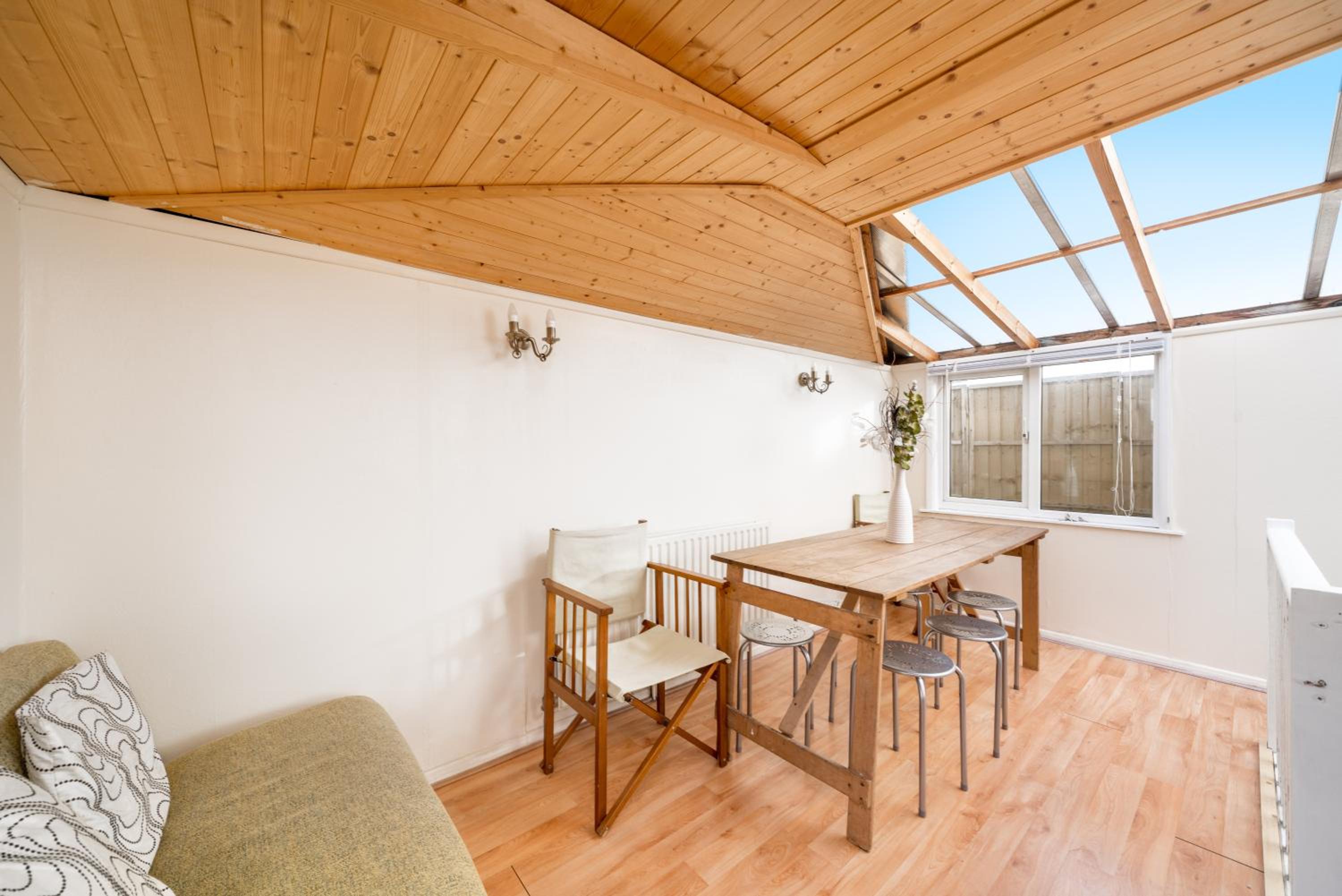 JOIVY Cosy maisonette near Abbey Road
