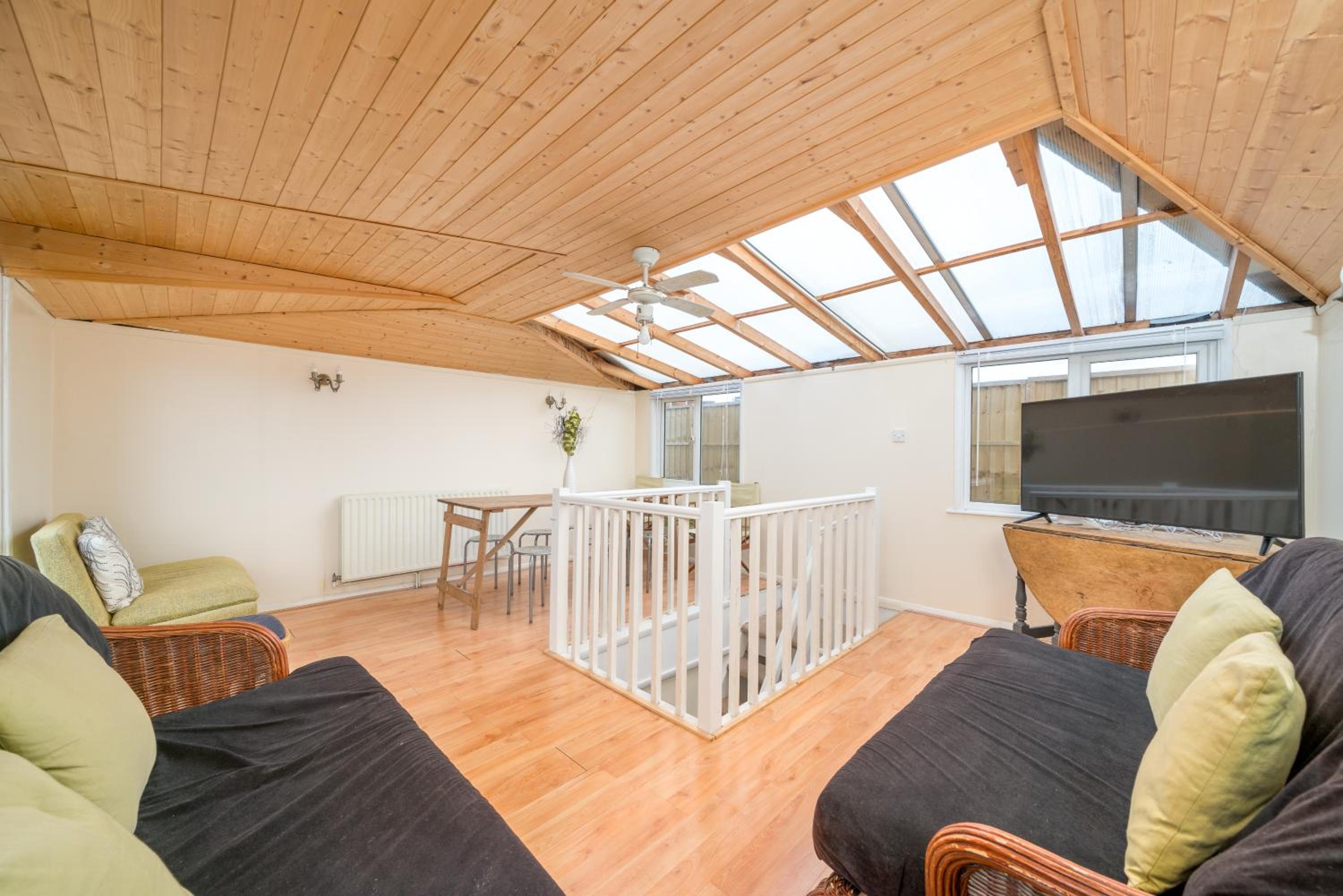 JOIVY Cosy maisonette near Abbey Road