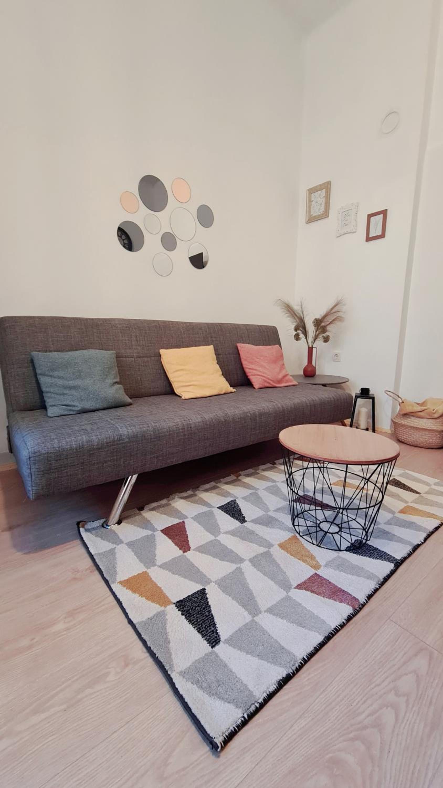 Apartment Square Nine view 3