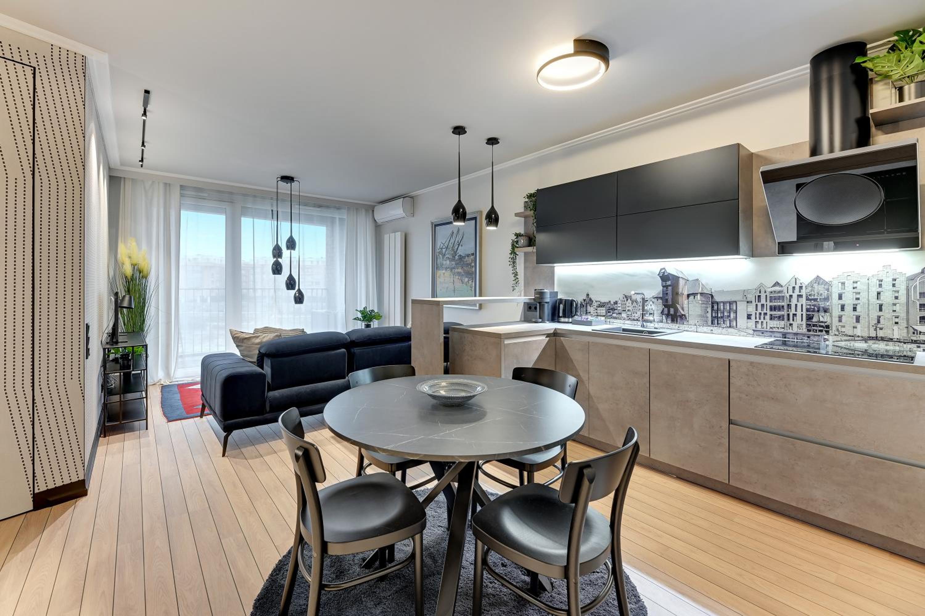 Chlebova - Riverside View Terrace, Free Parking, Gym & Kidsplay by Downtown Apartments