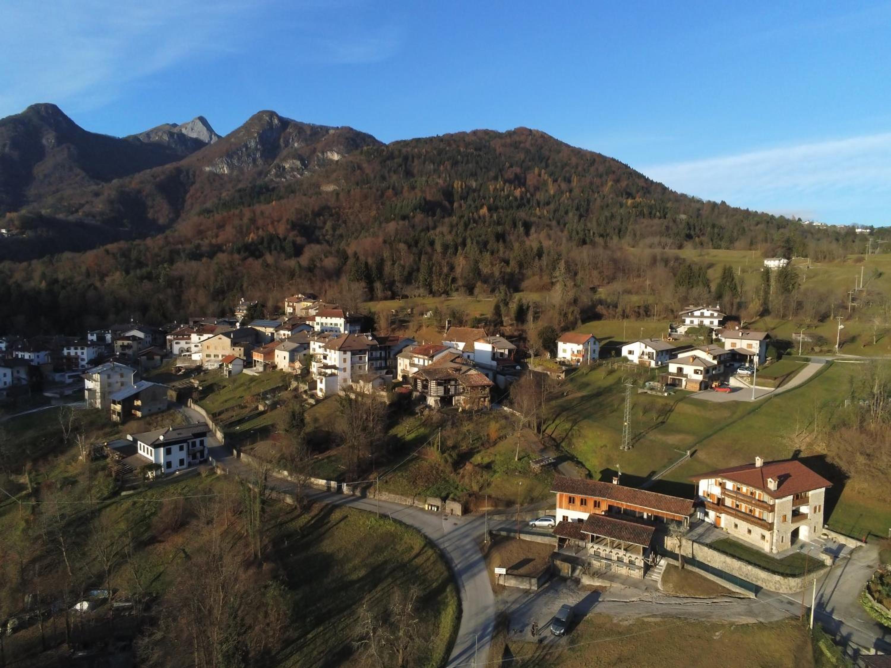 La Farie view 3