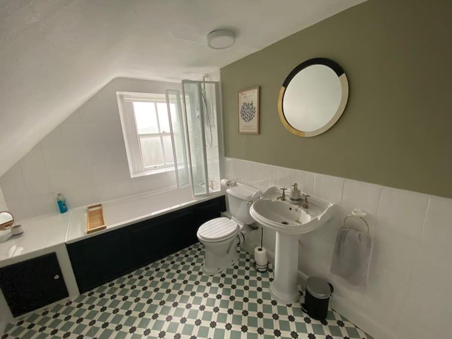 Knockfarrie Cottage