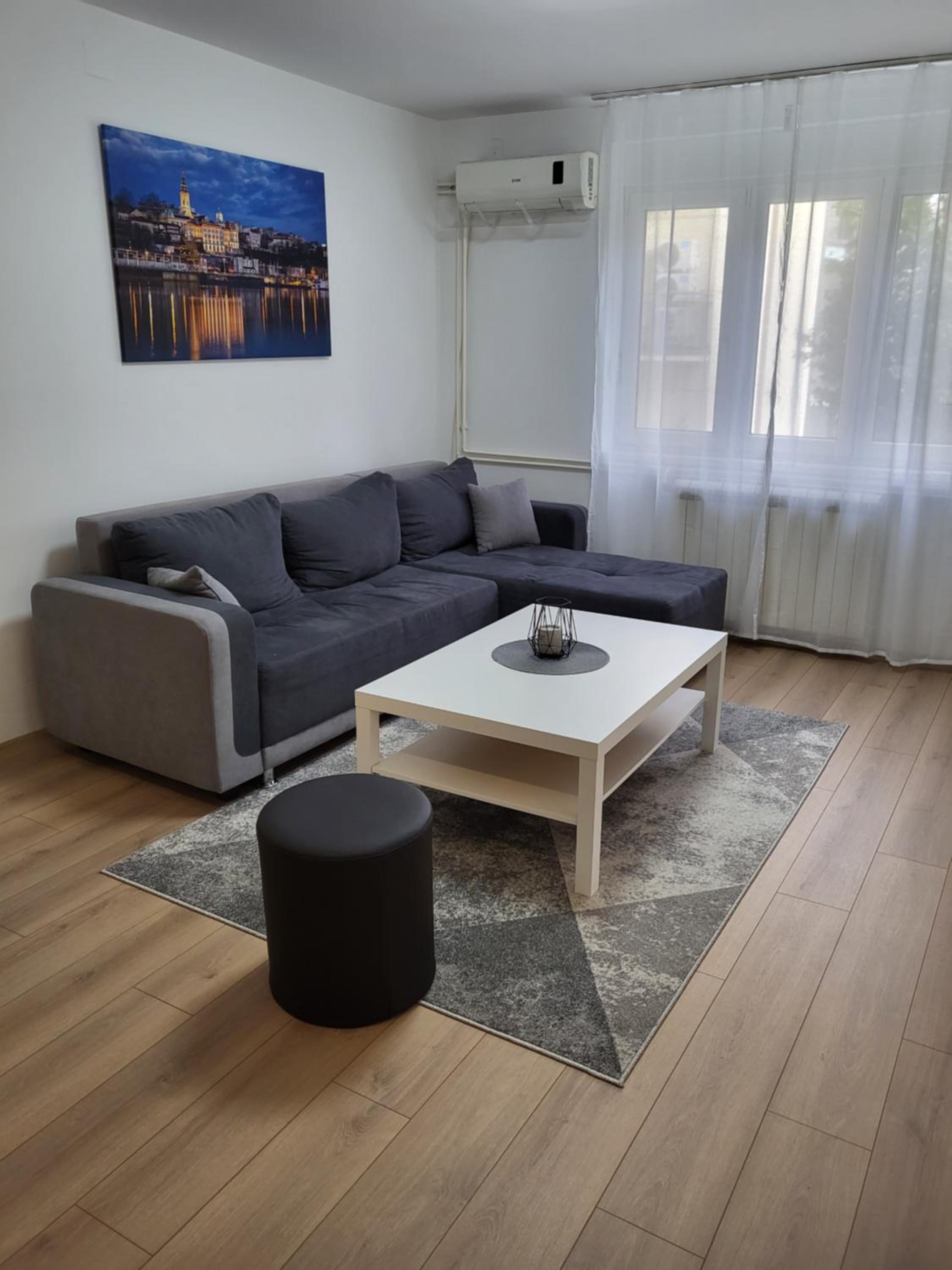 Slavija Lux! 2 Bedroom Apartment city center view 2