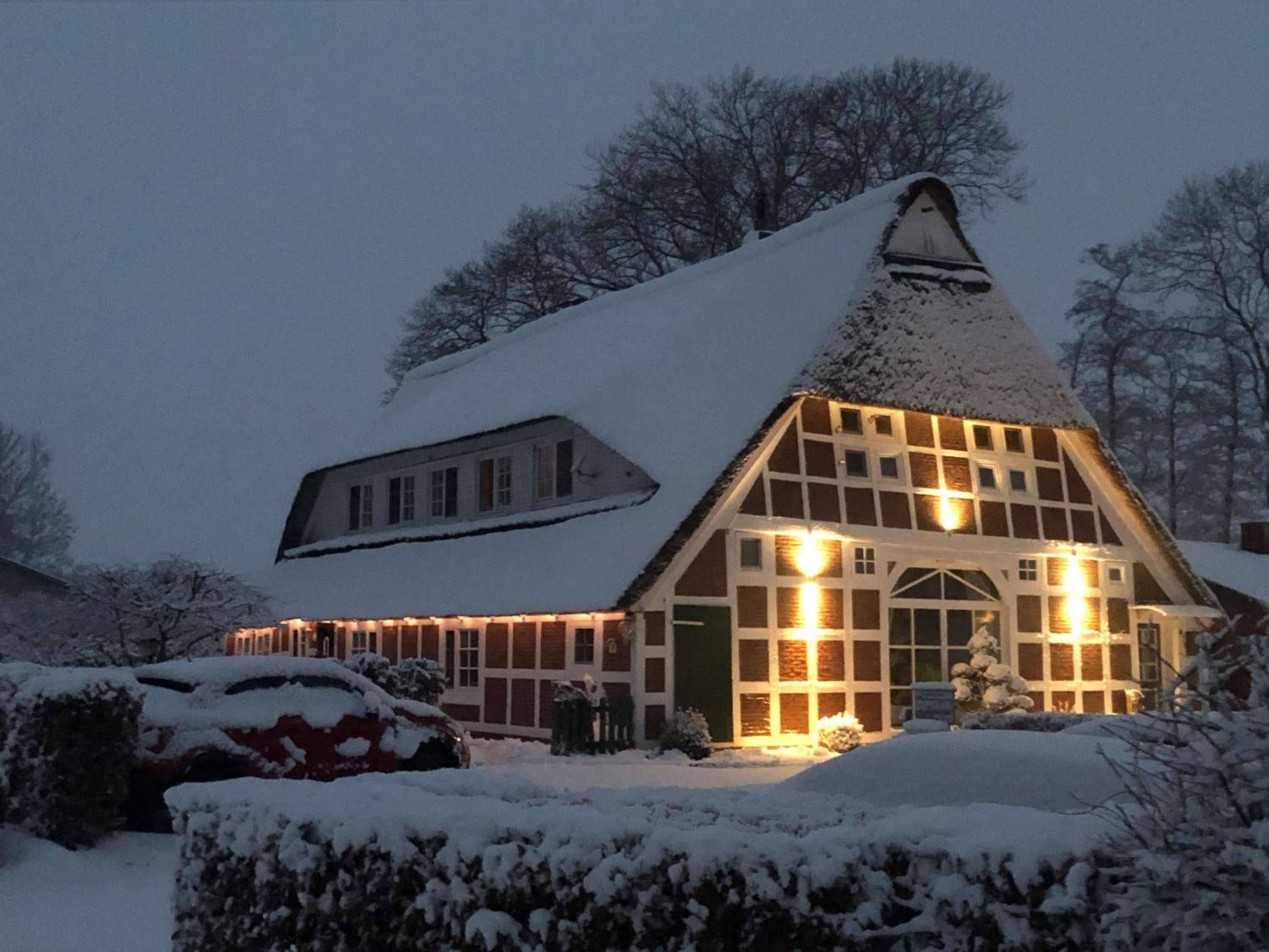 Luxus-Landhaus Nordsee, Sommer-Pool, Kaminofen, große Terrasse, Grill, 2 Schlafzimmer, Küche, Bad, WLAN,