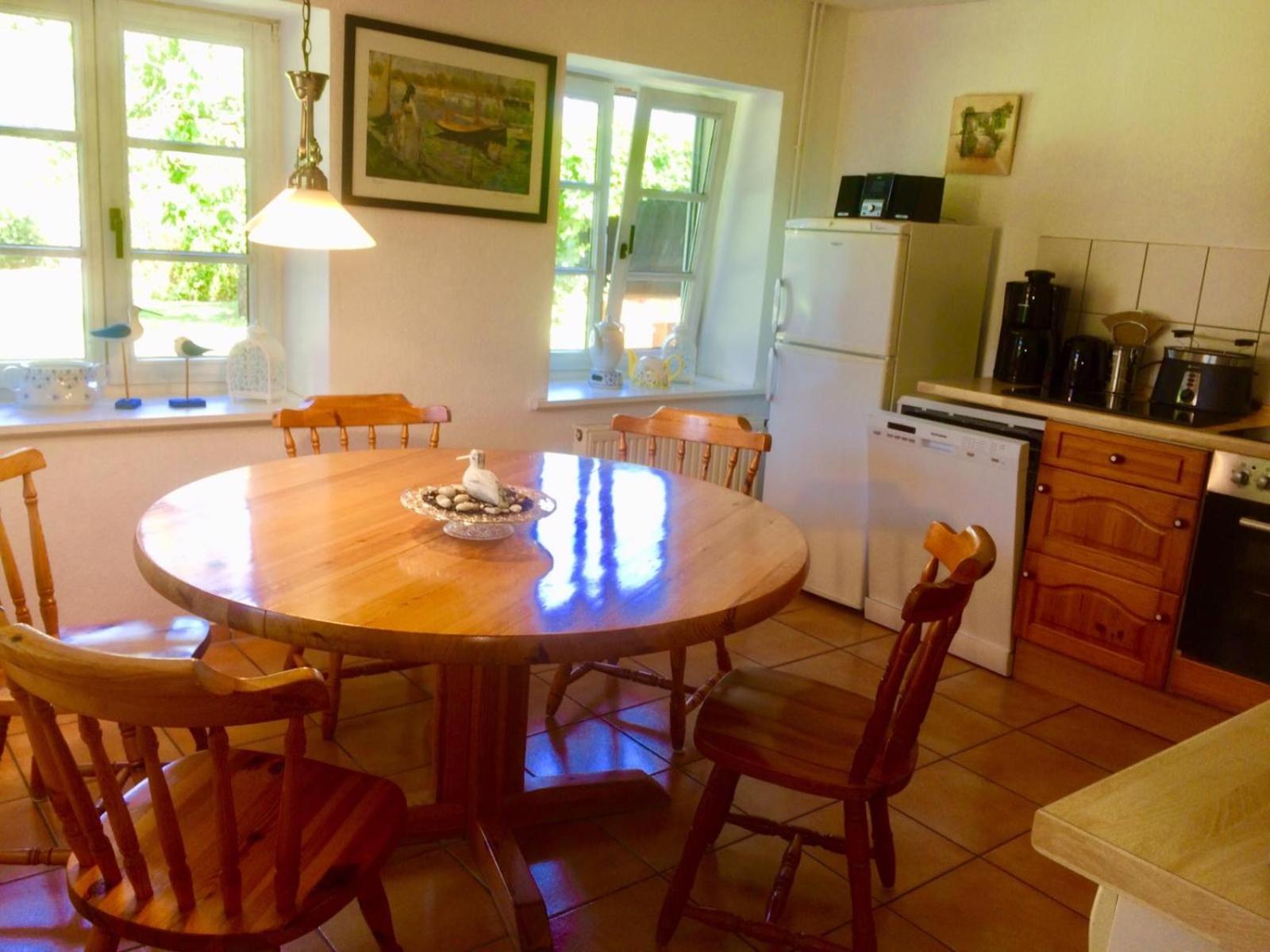 Luxus-Landhaus Nordsee, Sommer-Pool, Kaminofen, große Terrasse, Grill, 2 Schlafzimmer, Küche, Bad, WLAN,