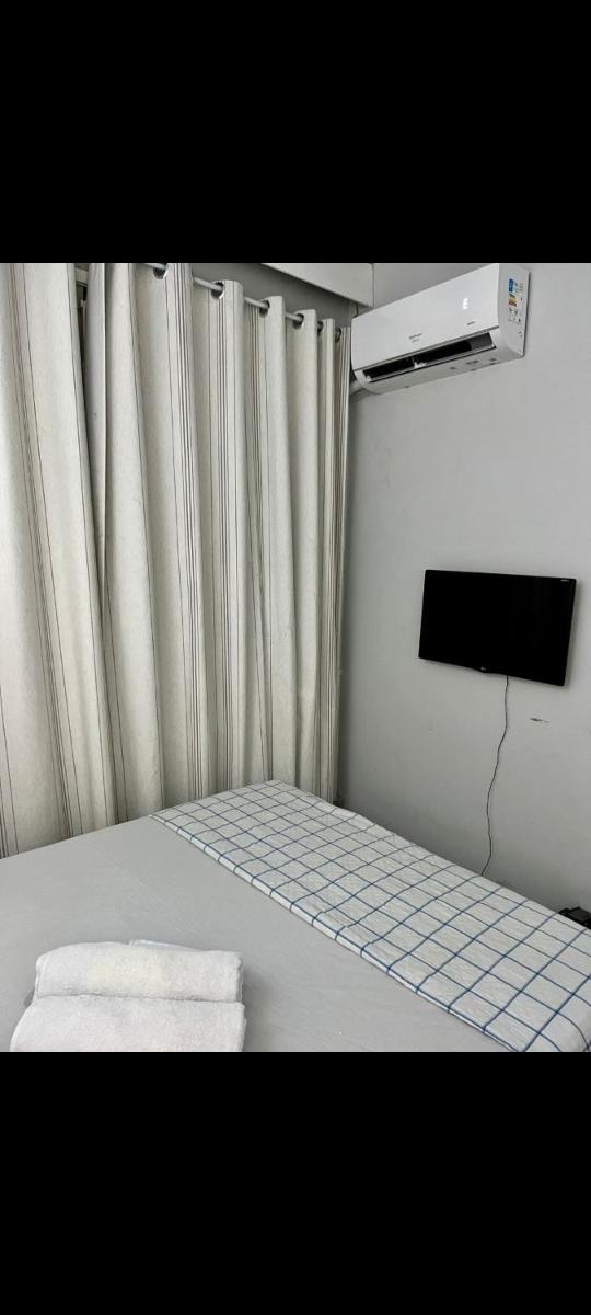 1/4, Sala, Porto da Barra.