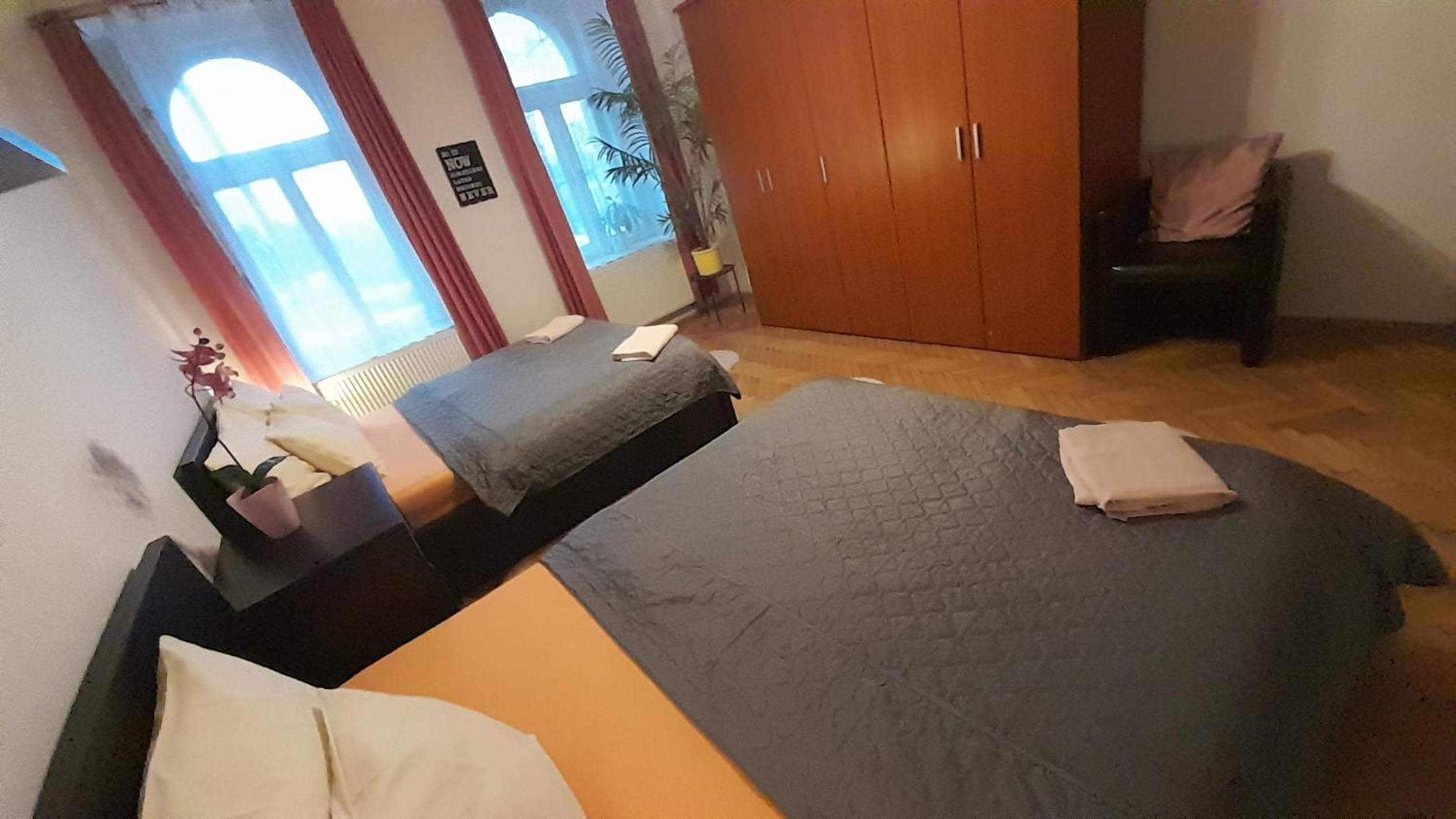 Family Flat 120m2, Praha 2 Vinohrady
