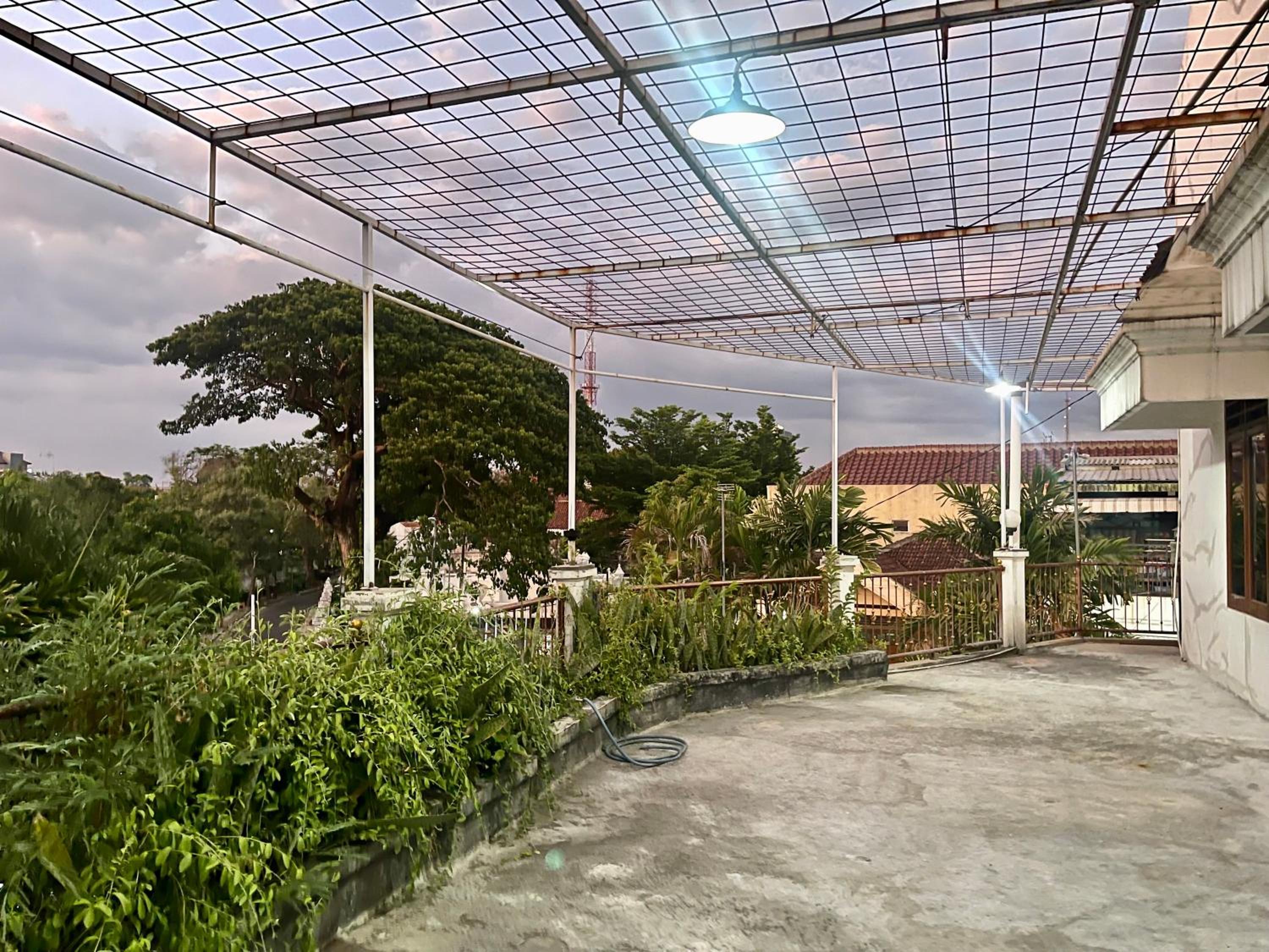 Telu Telu Solo view 4