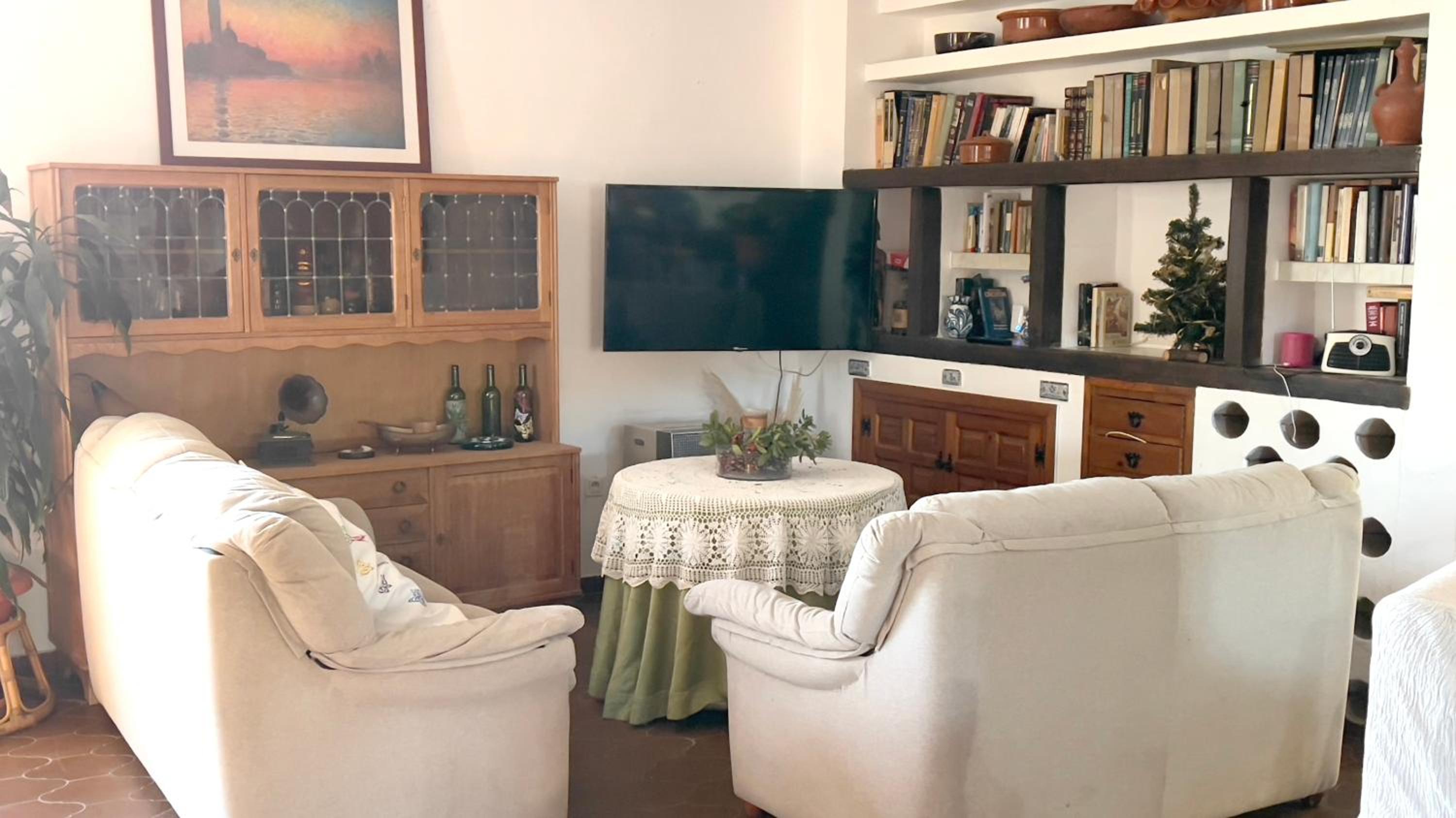 Exceptional villa in Mijas with private pool, sea view