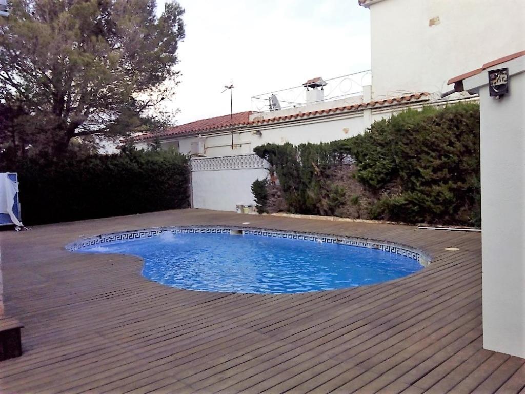VILLA EMILIA