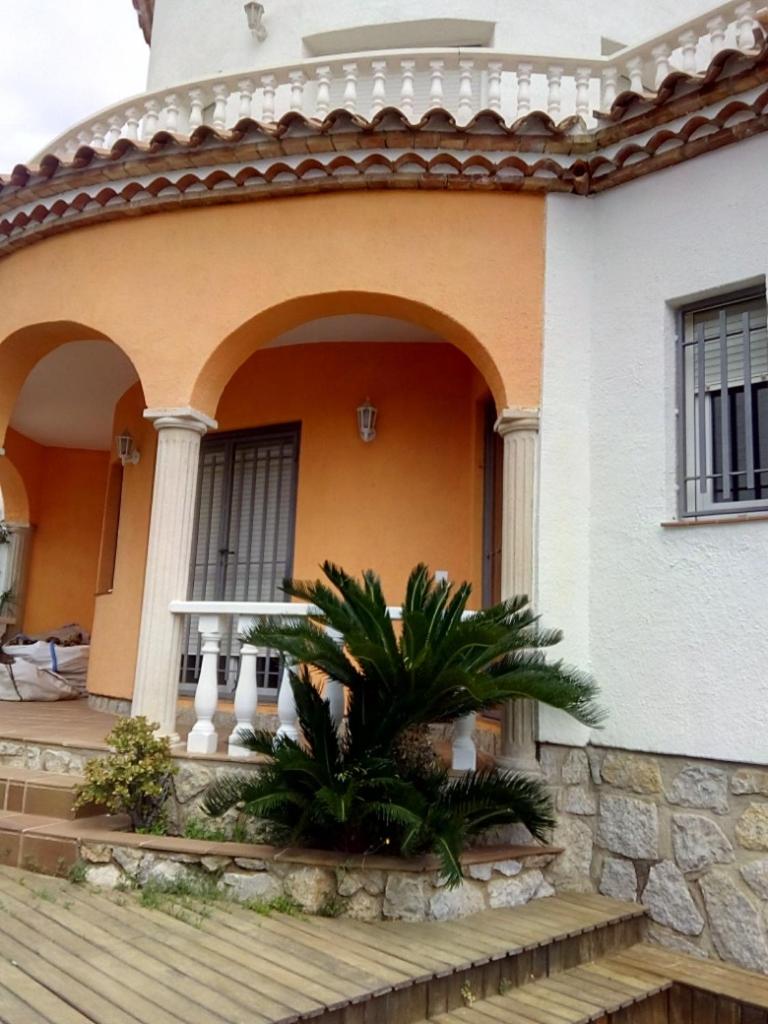 VILLA EMILIA